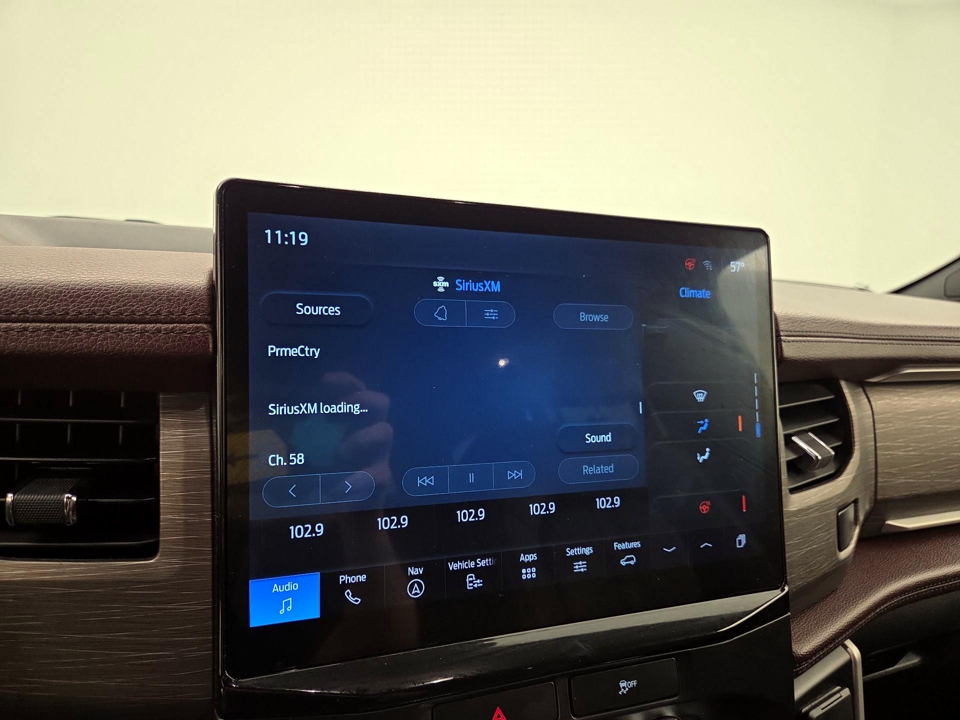 Thumbnail: 2022 Ford Expedition - 16