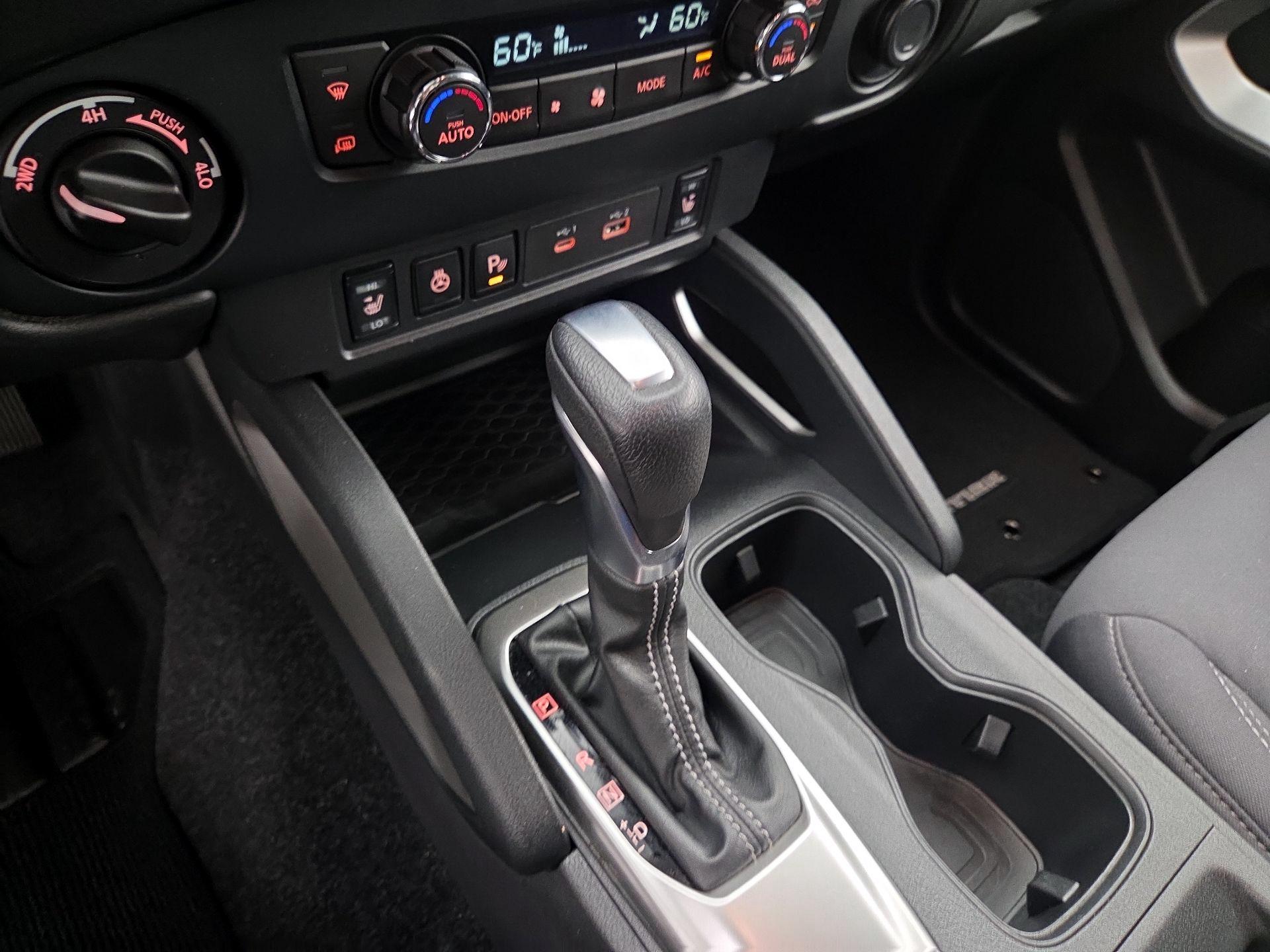 Thumbnail: 2022 Nissan Frontier - 17