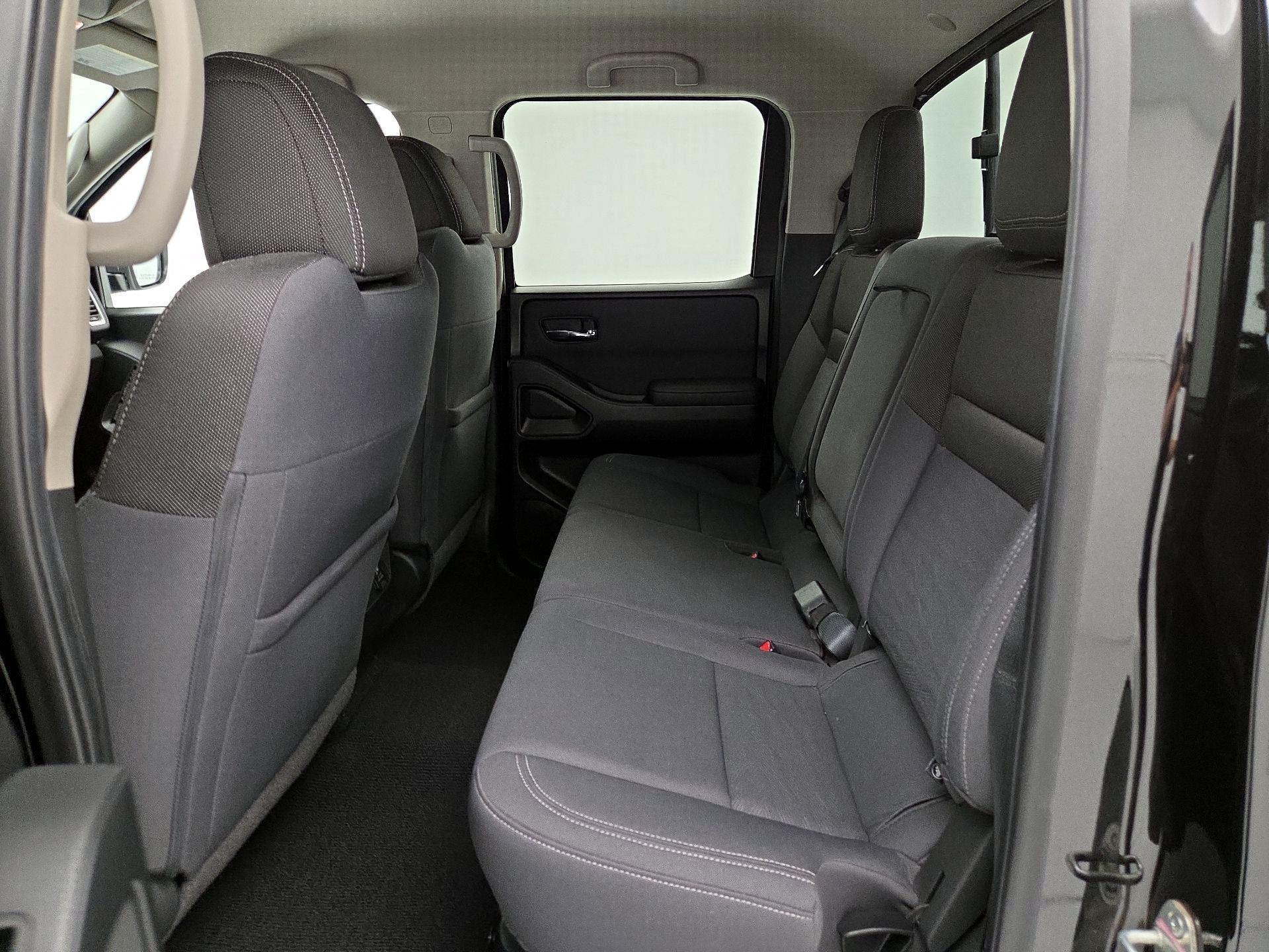 Thumbnail: 2022 Nissan Frontier - 18