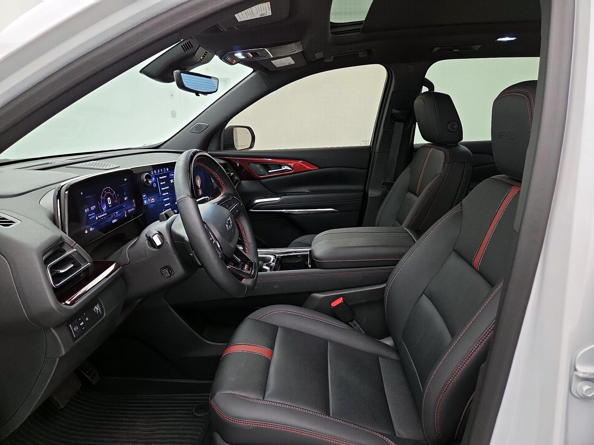 Thumbnail: 2024 Chevrolet Traverse - 11