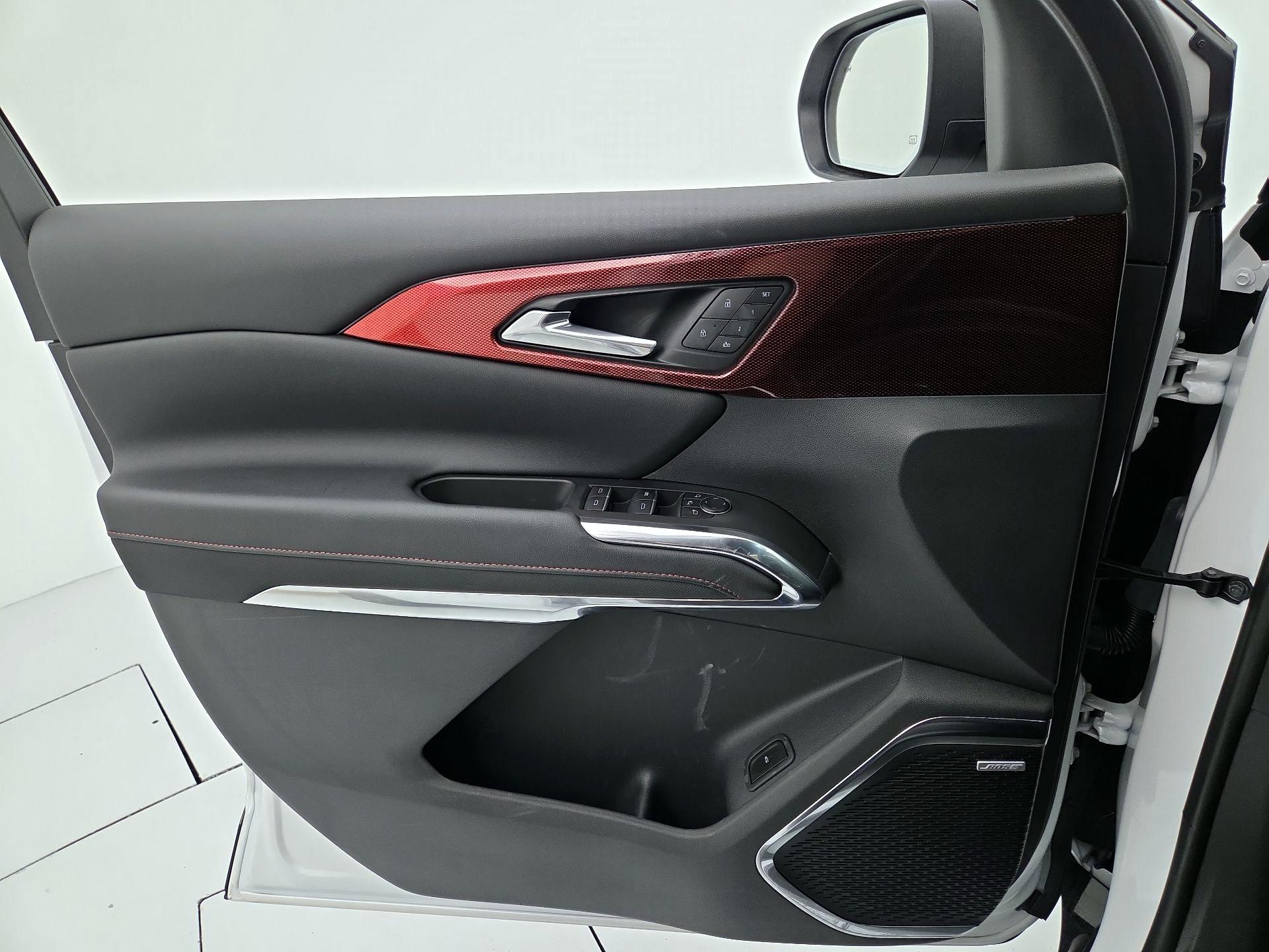 Thumbnail: 2024 Chevrolet Traverse - 12