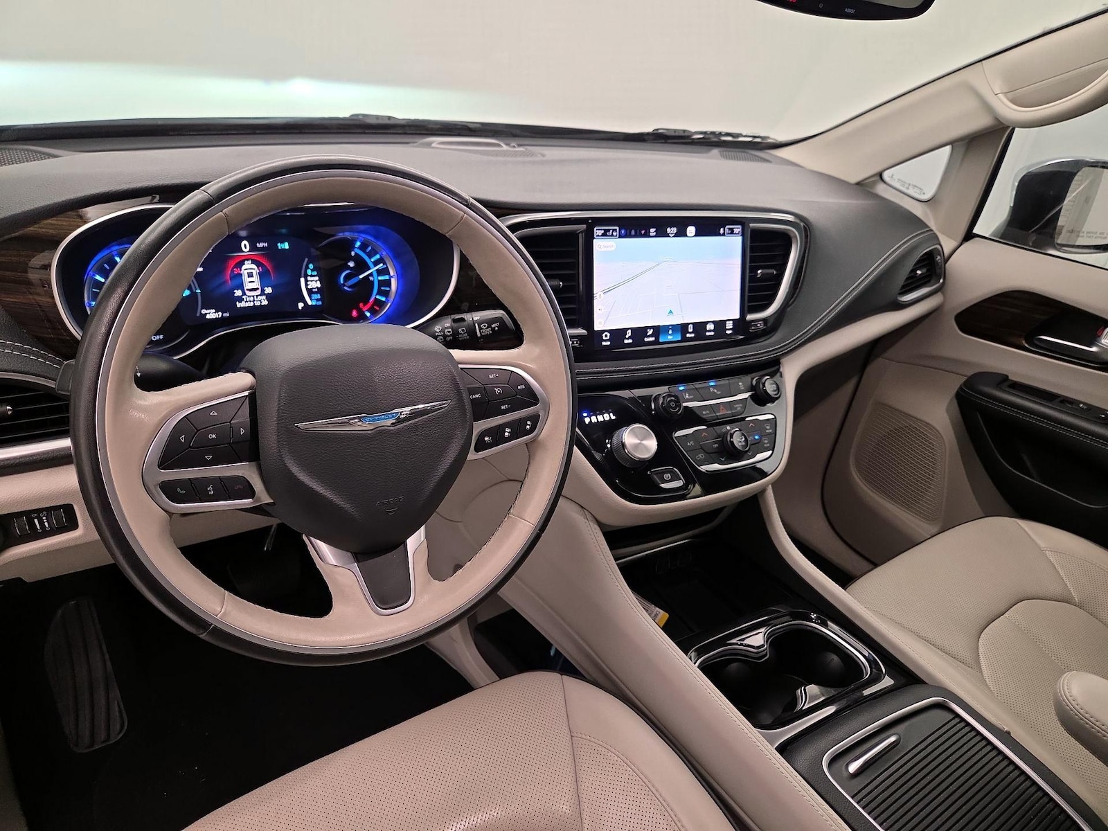 2021 Chrysler Pacifica Hybrid Limited - Photo 10