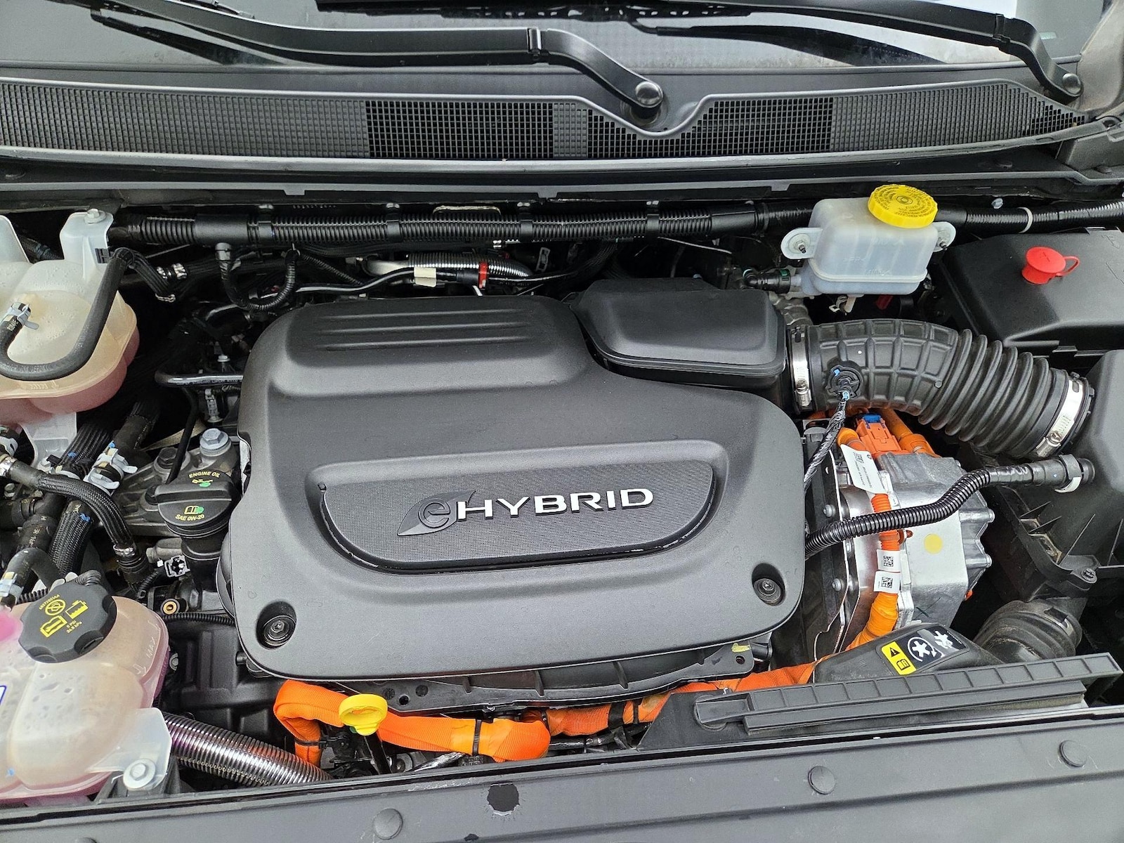 2021 Chrysler Pacifica Hybrid Limited - Photo 24