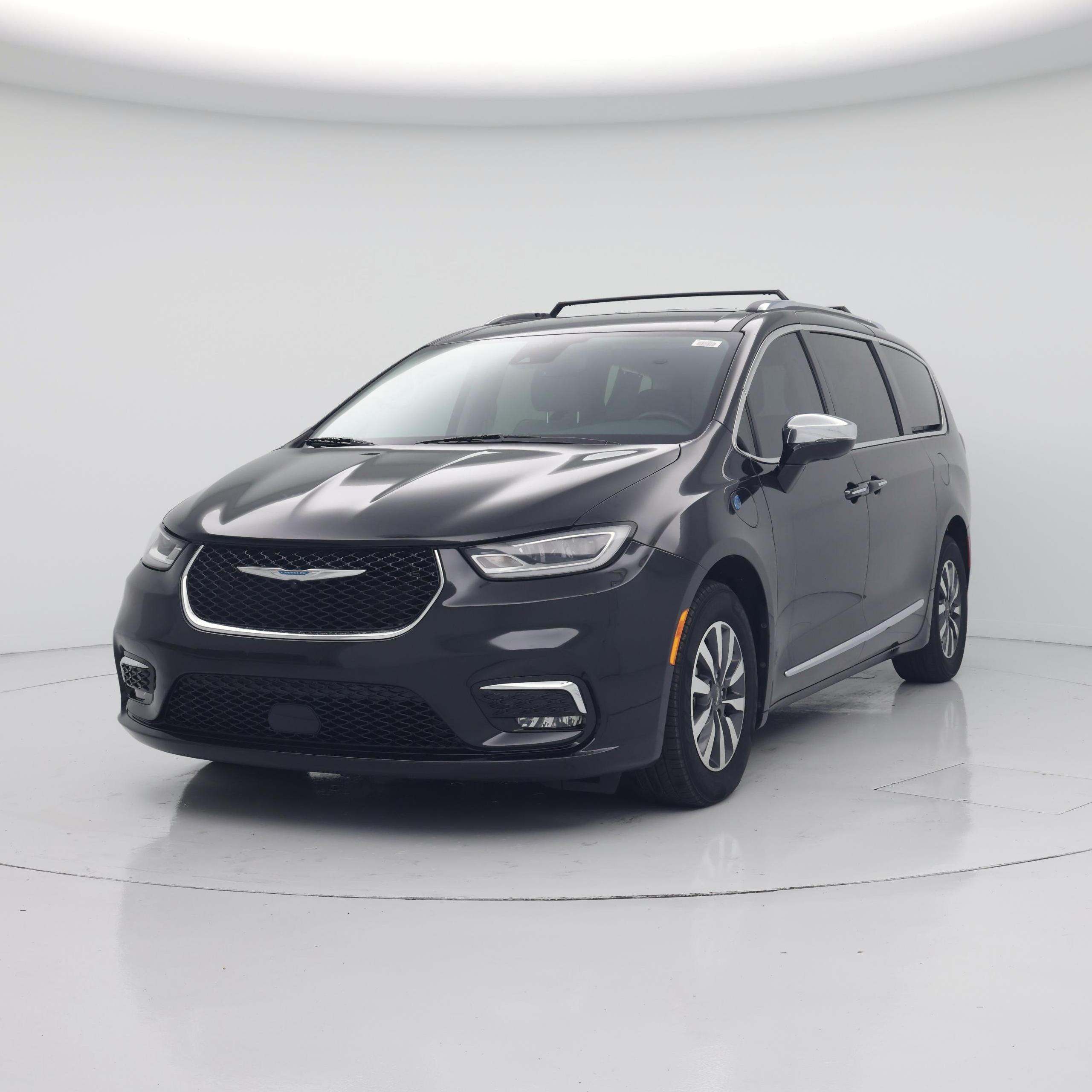 Thumbnail: 2021 Chrysler Pacifica - 4