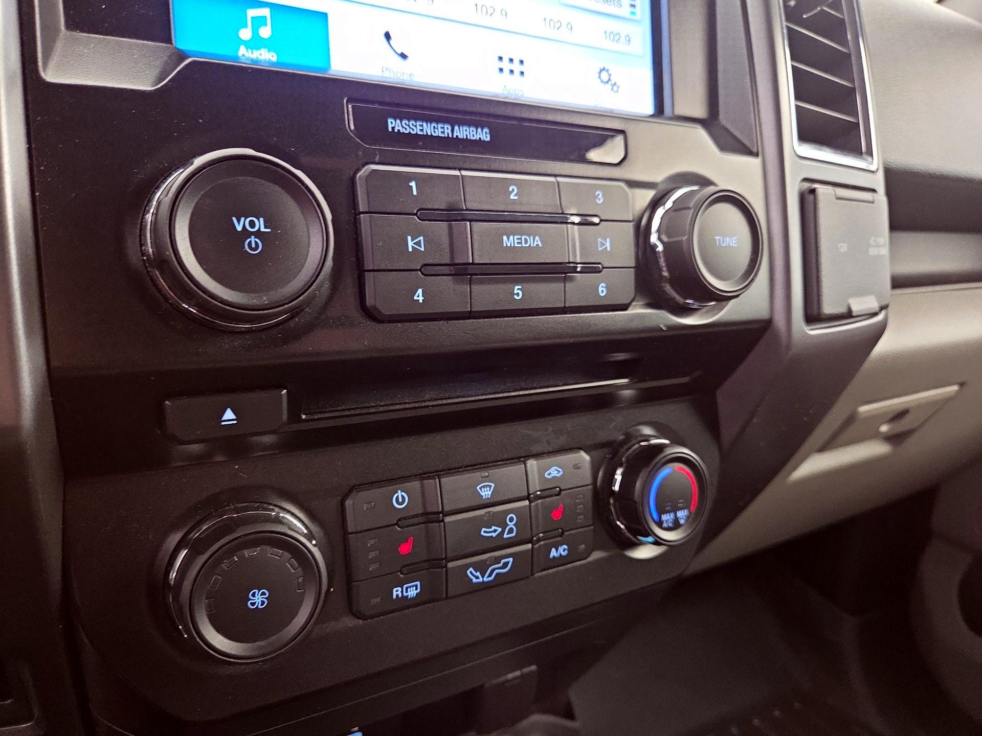 Thumbnail: 2016 Ford F-150 - 16