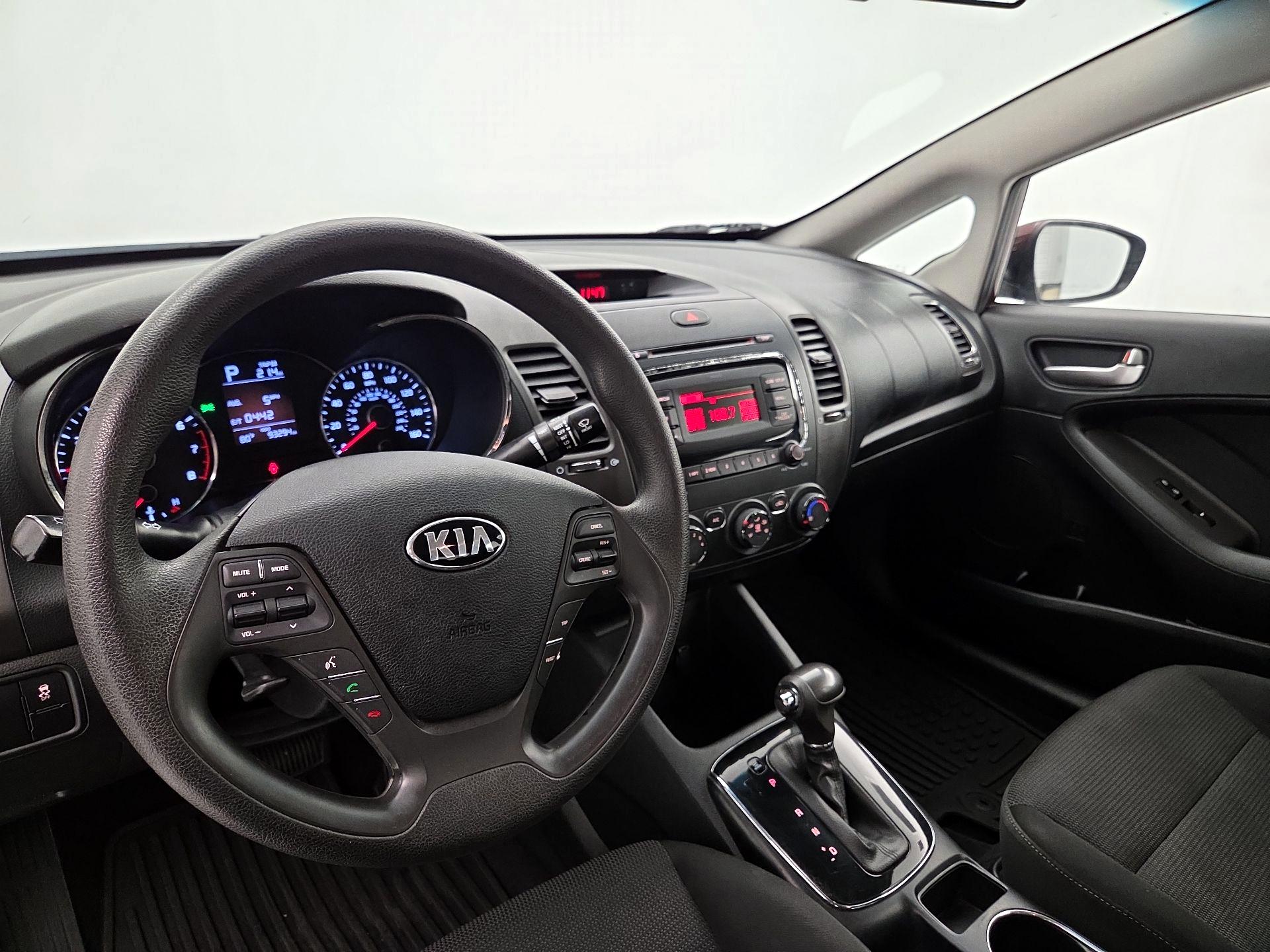Thumbnail: 2018 Kia Forte - 9