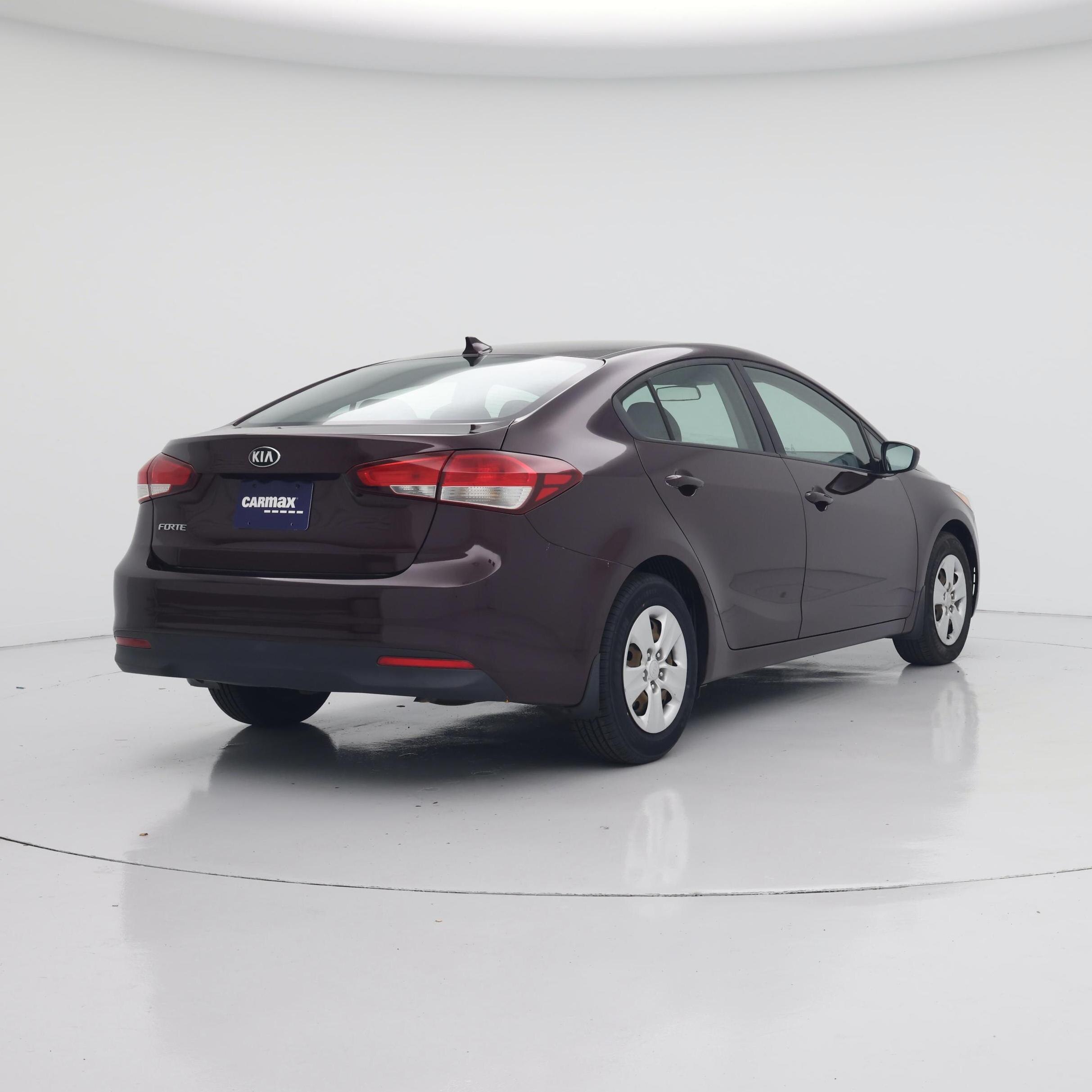 Thumbnail: 2018 Kia Forte - 8