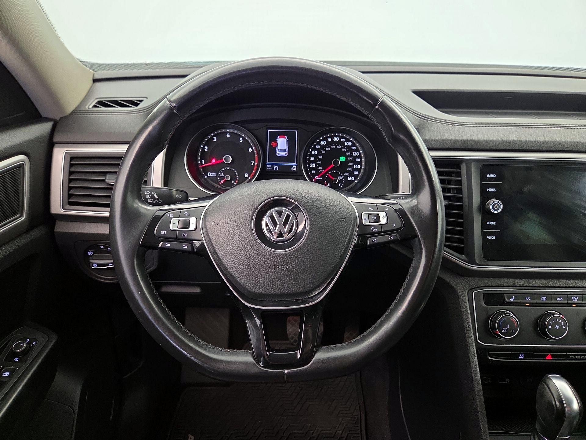 Thumbnail: 2018 Volkswagen Atlas - 10