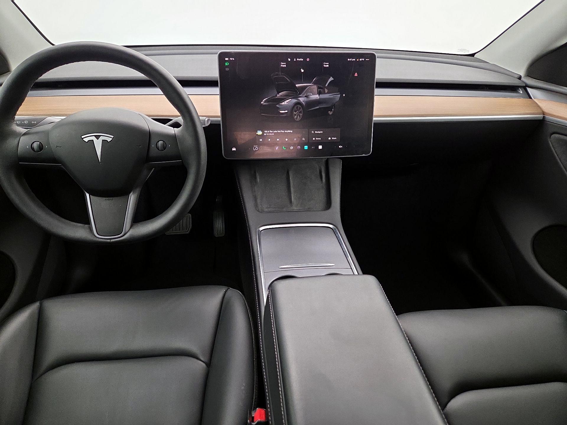 Thumbnail: 2025 Tesla Model Y - 9