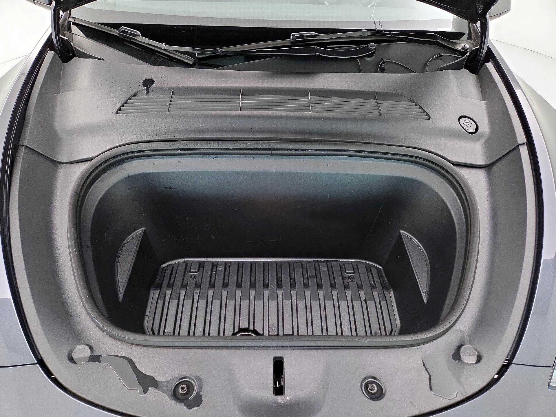 Thumbnail: 2025 Tesla Model Y - 20