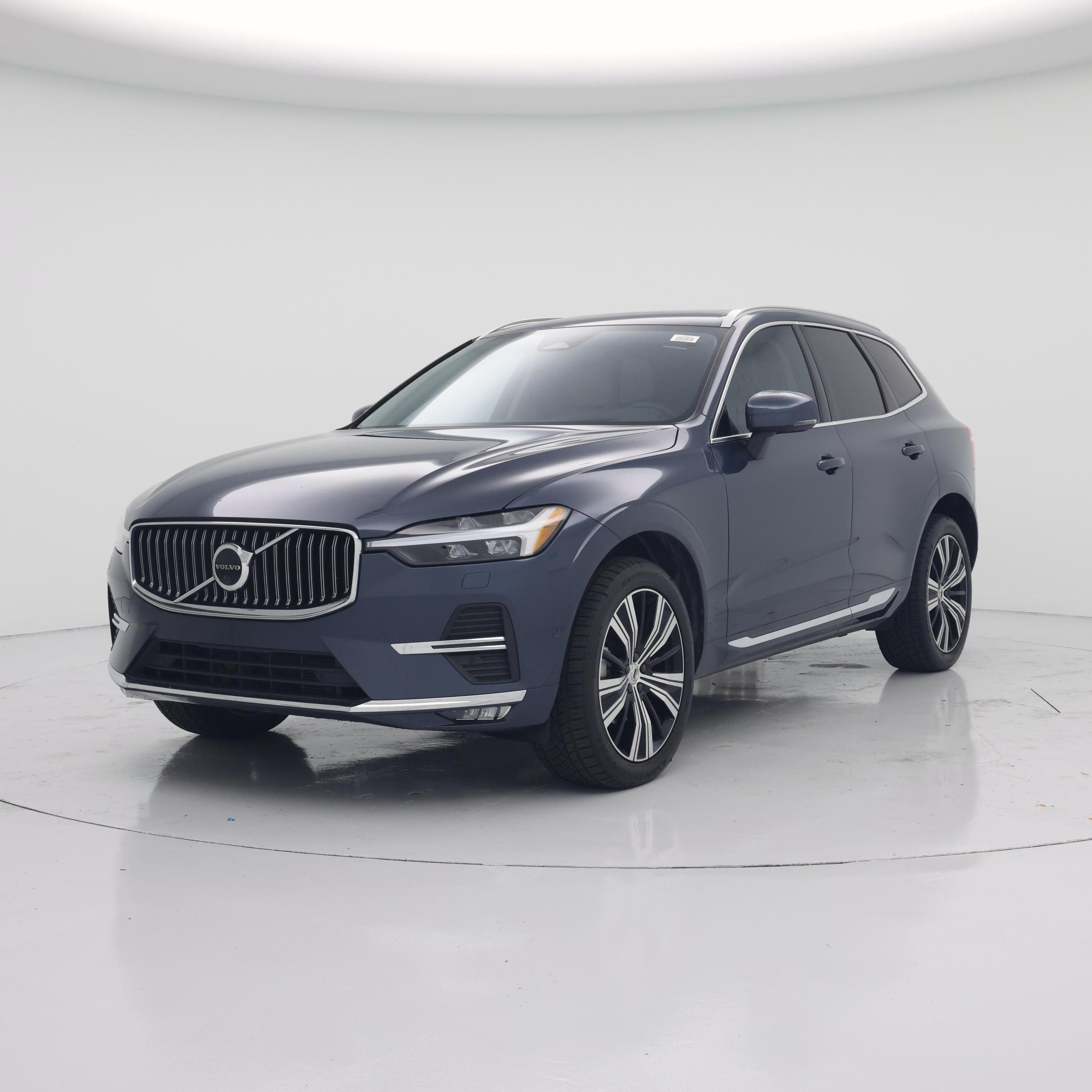 Thumbnail: 2022 Volvo XC60 - 4