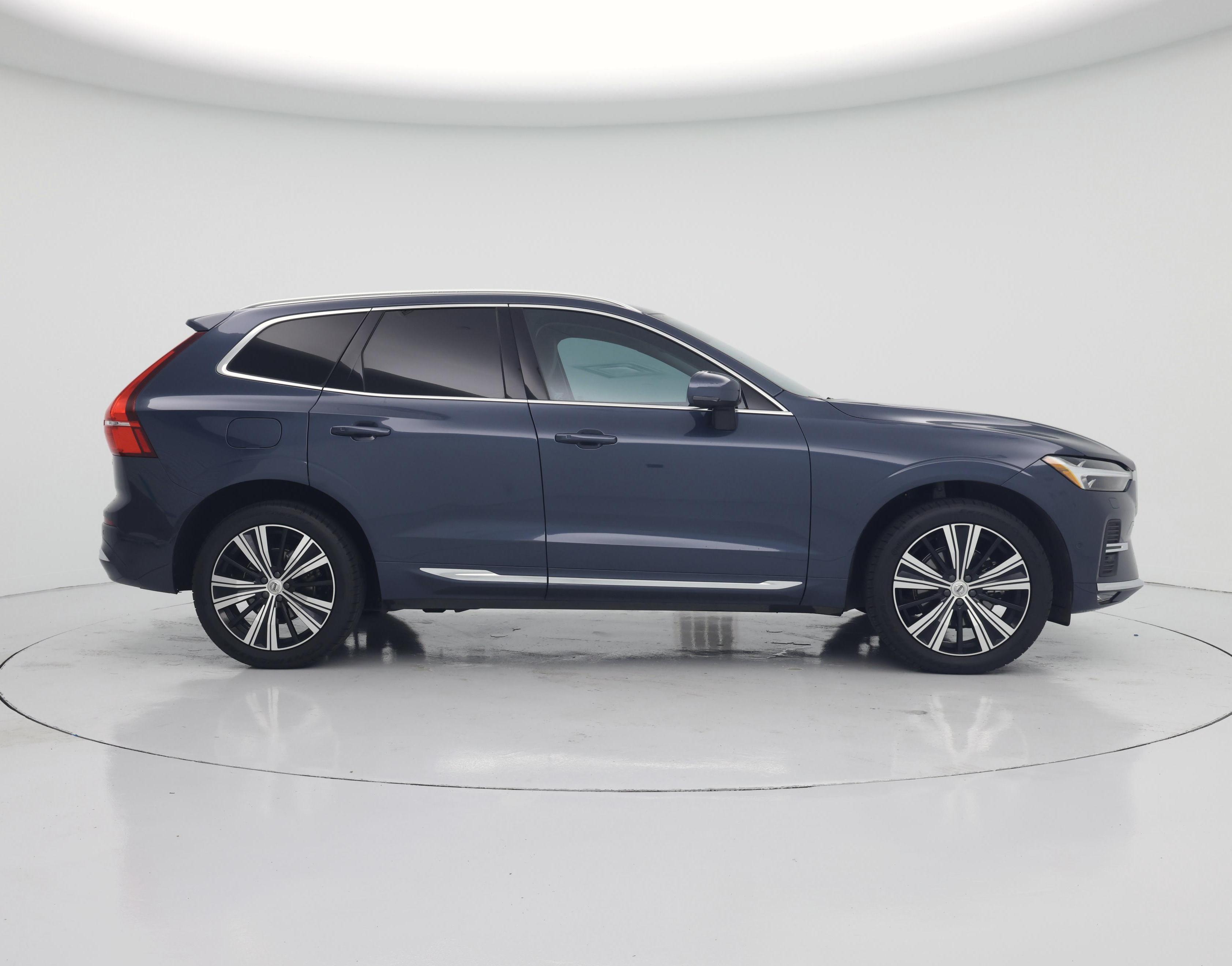 Thumbnail: 2022 Volvo XC60 - 7