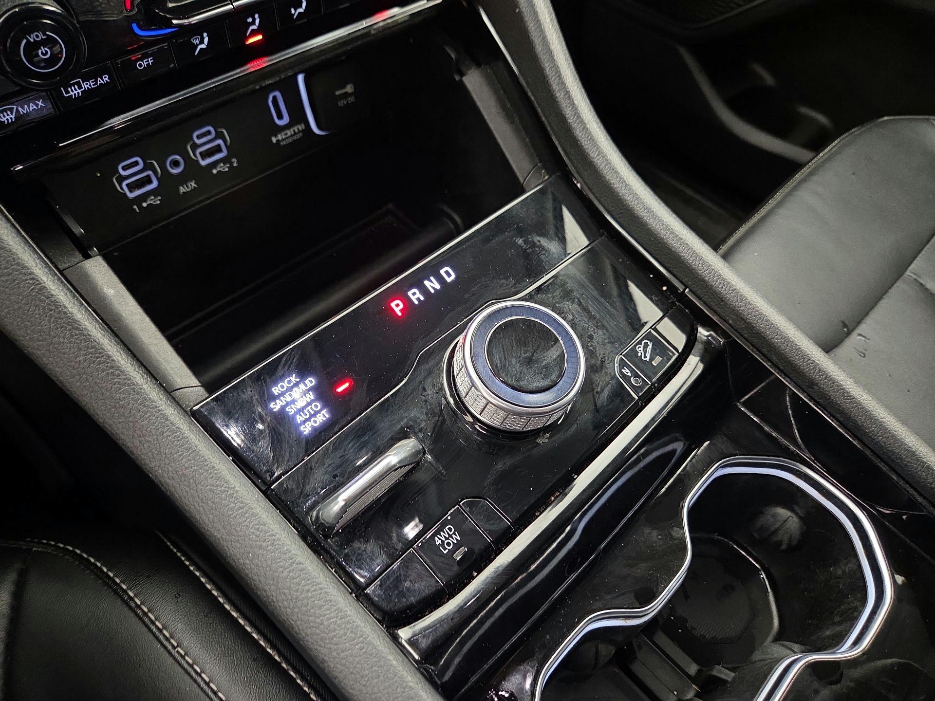 Thumbnail: 2022 Jeep Grand Cherokee - 17