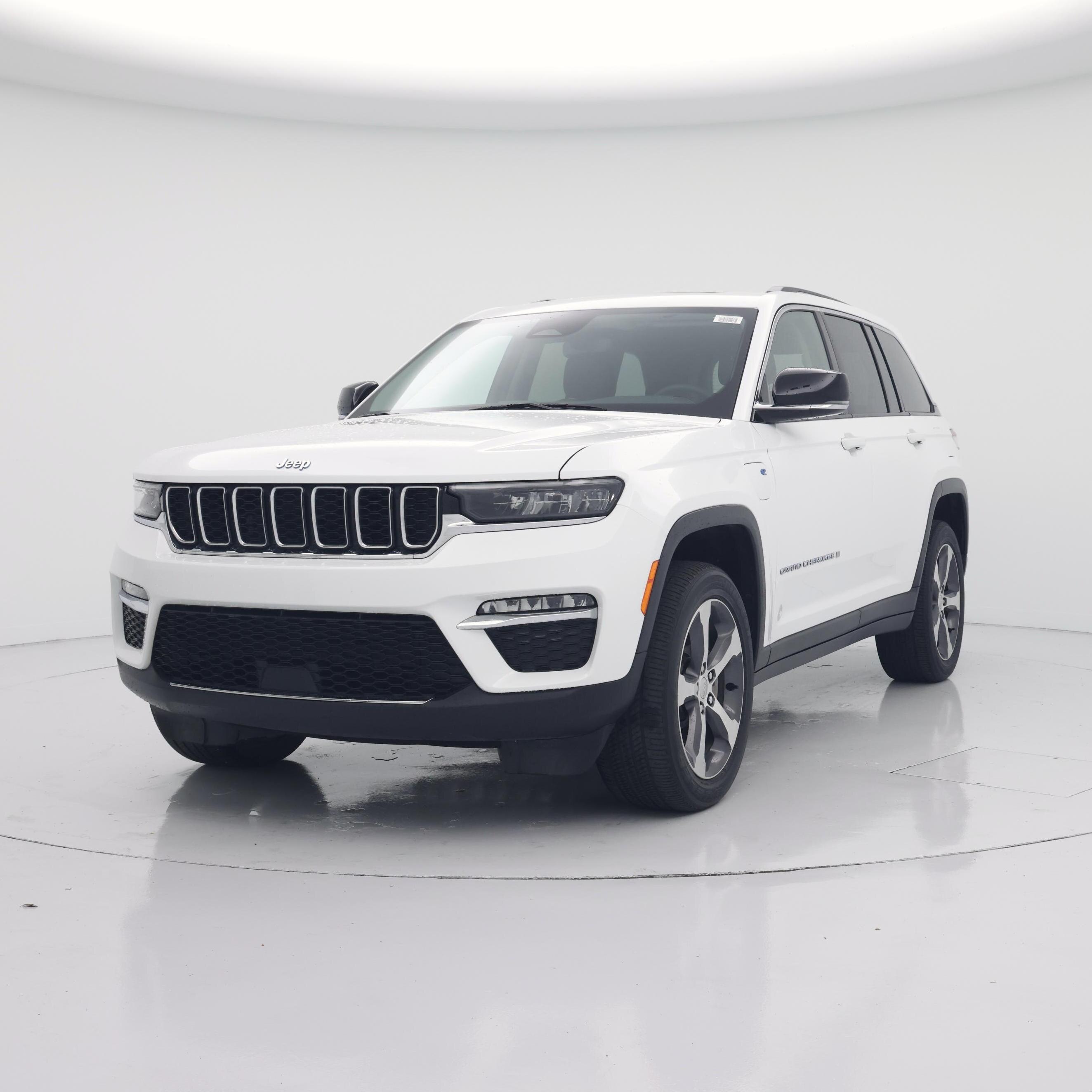 Thumbnail: 2022 Jeep Grand Cherokee - 4