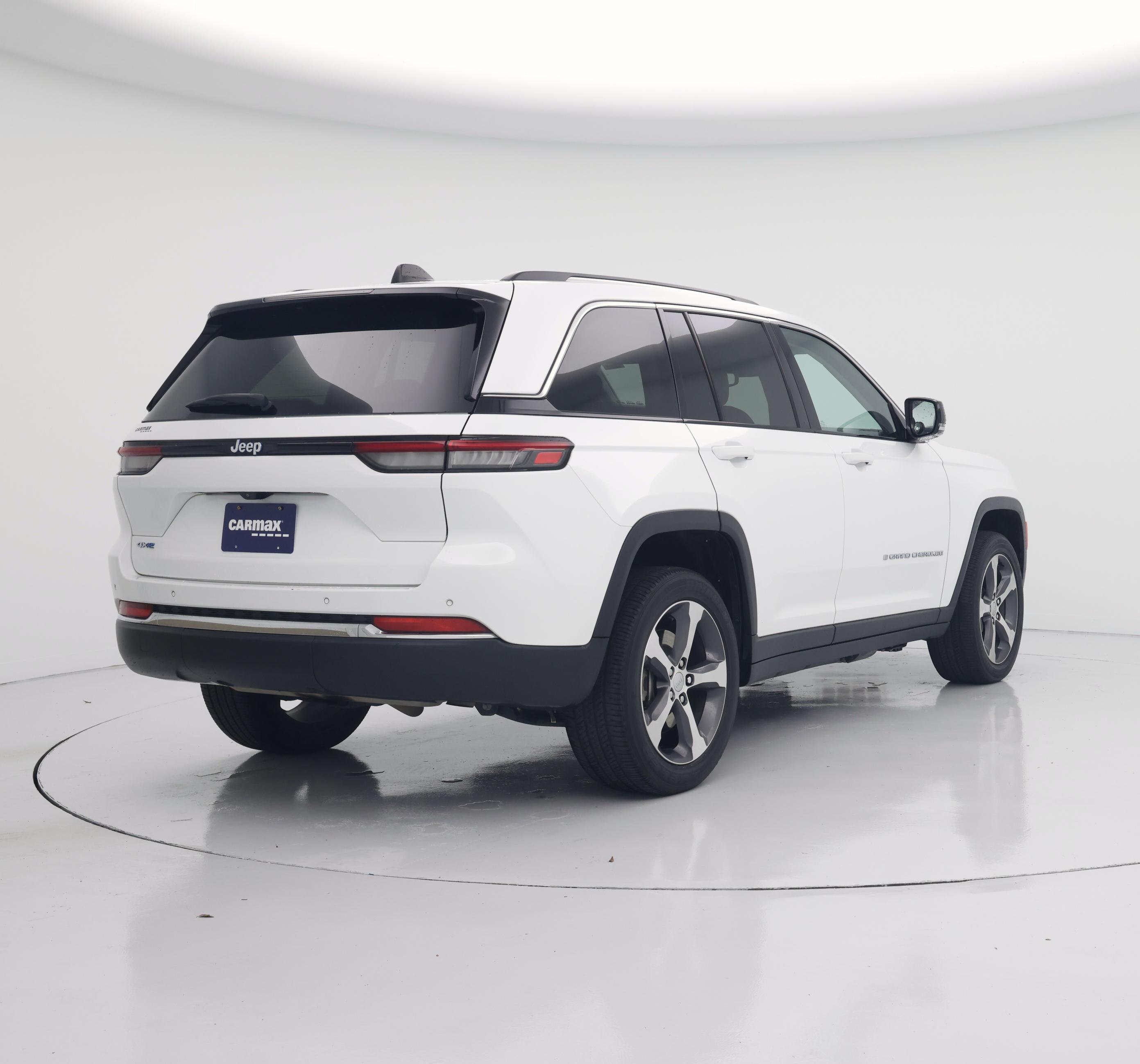 Thumbnail: 2022 Jeep Grand Cherokee - 8