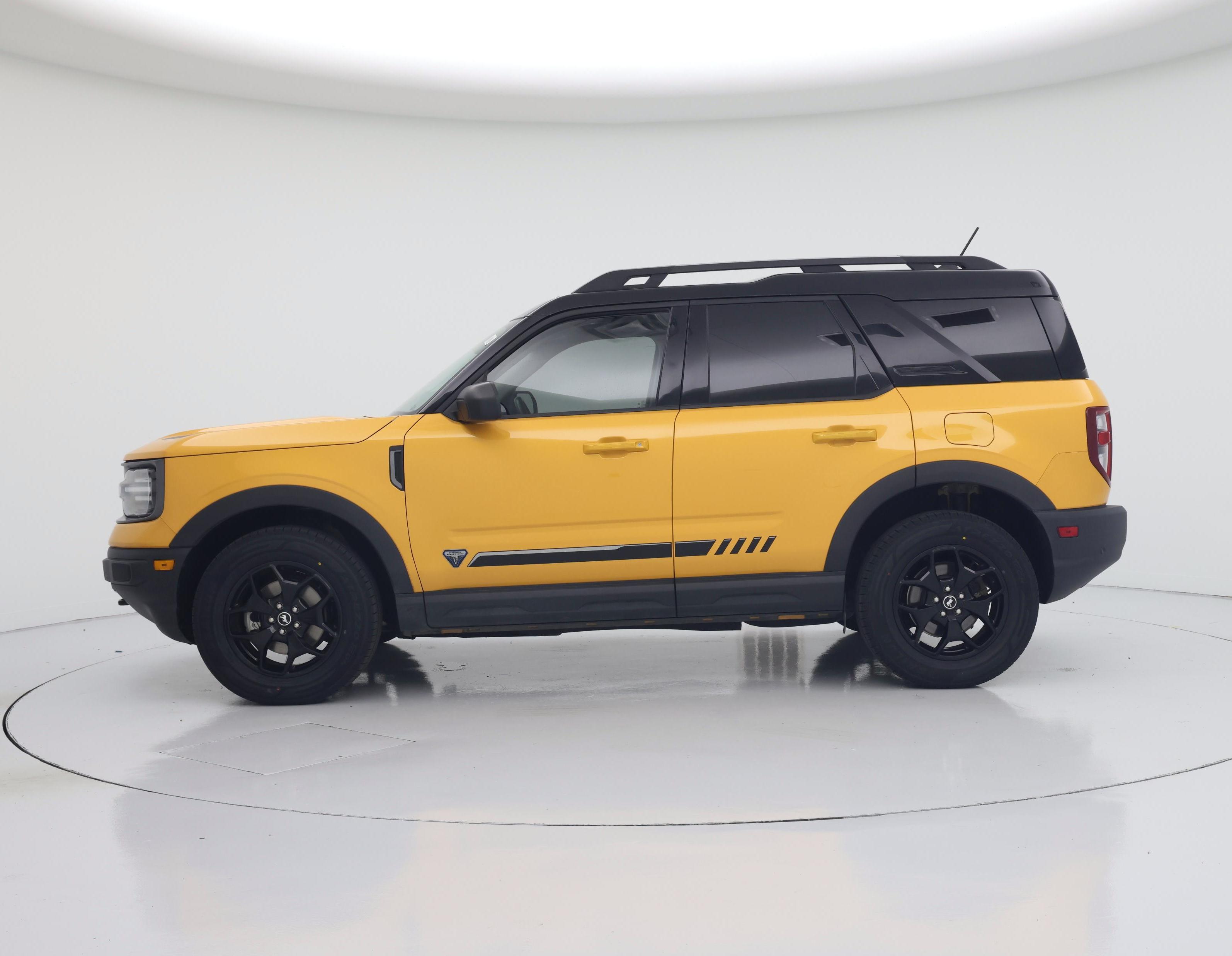 Thumbnail: 2021 Ford Bronco Sport - 3