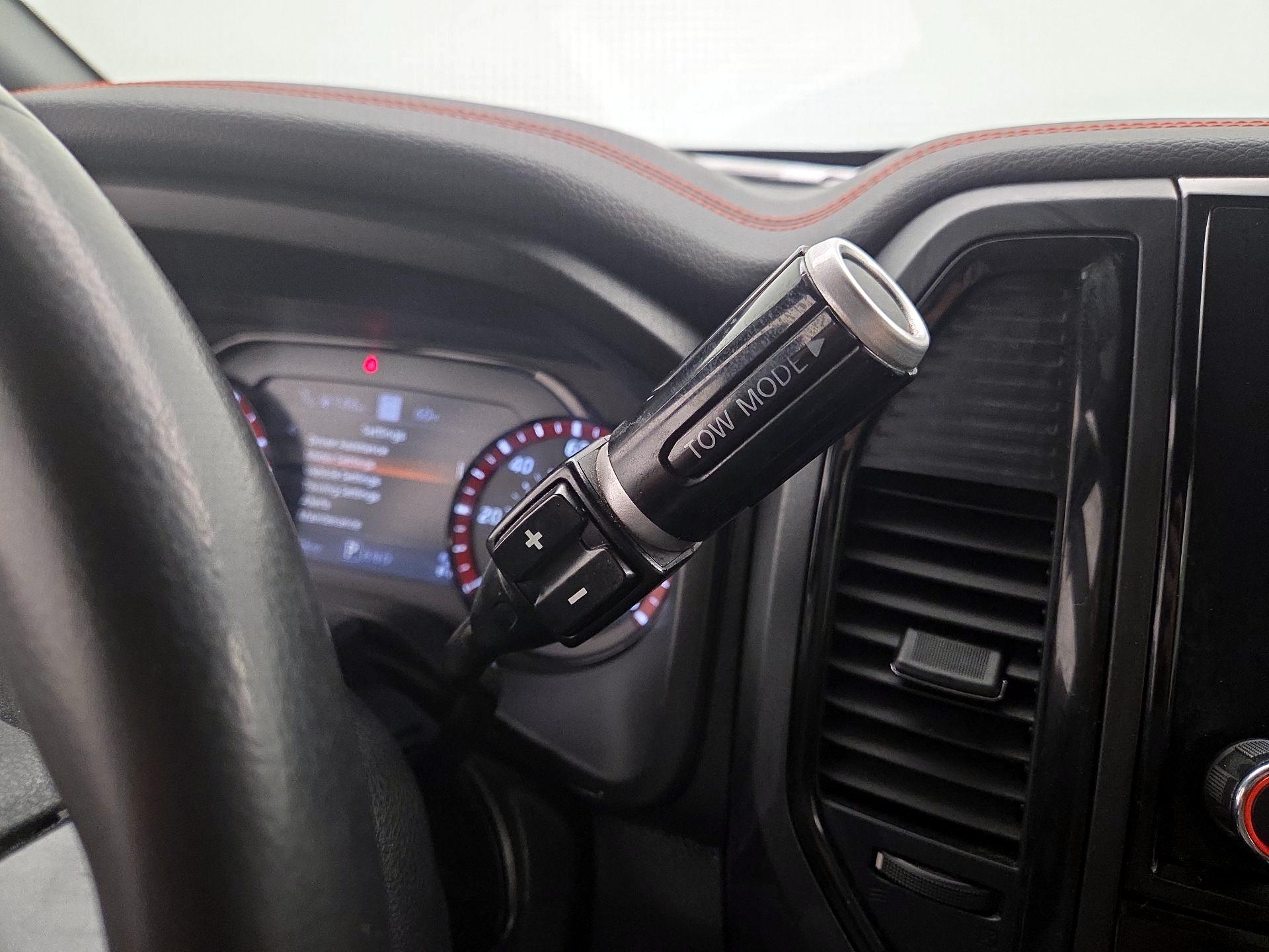 Thumbnail: 2021 Nissan Titan - 18
