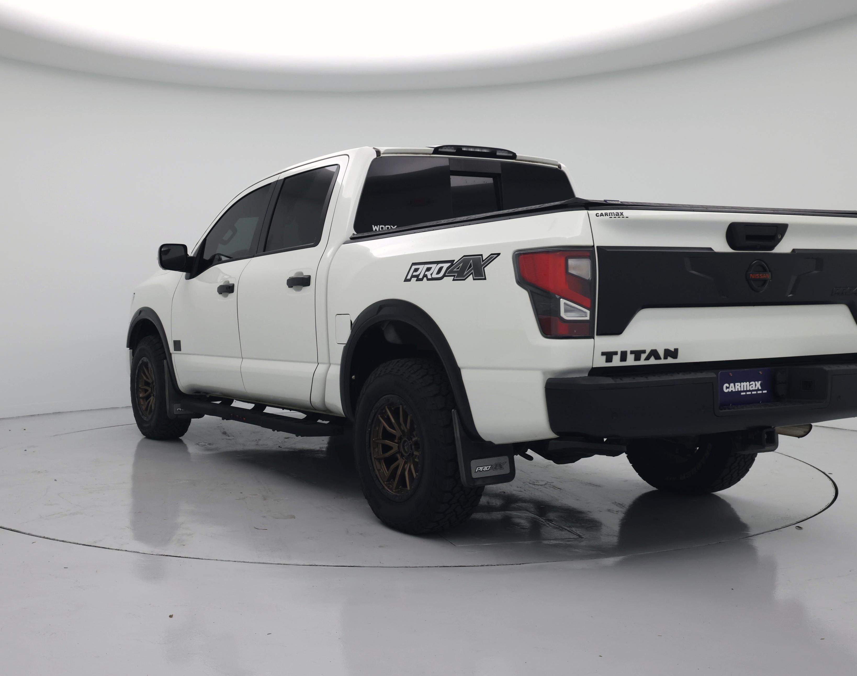 Thumbnail: 2021 Nissan Titan - 2