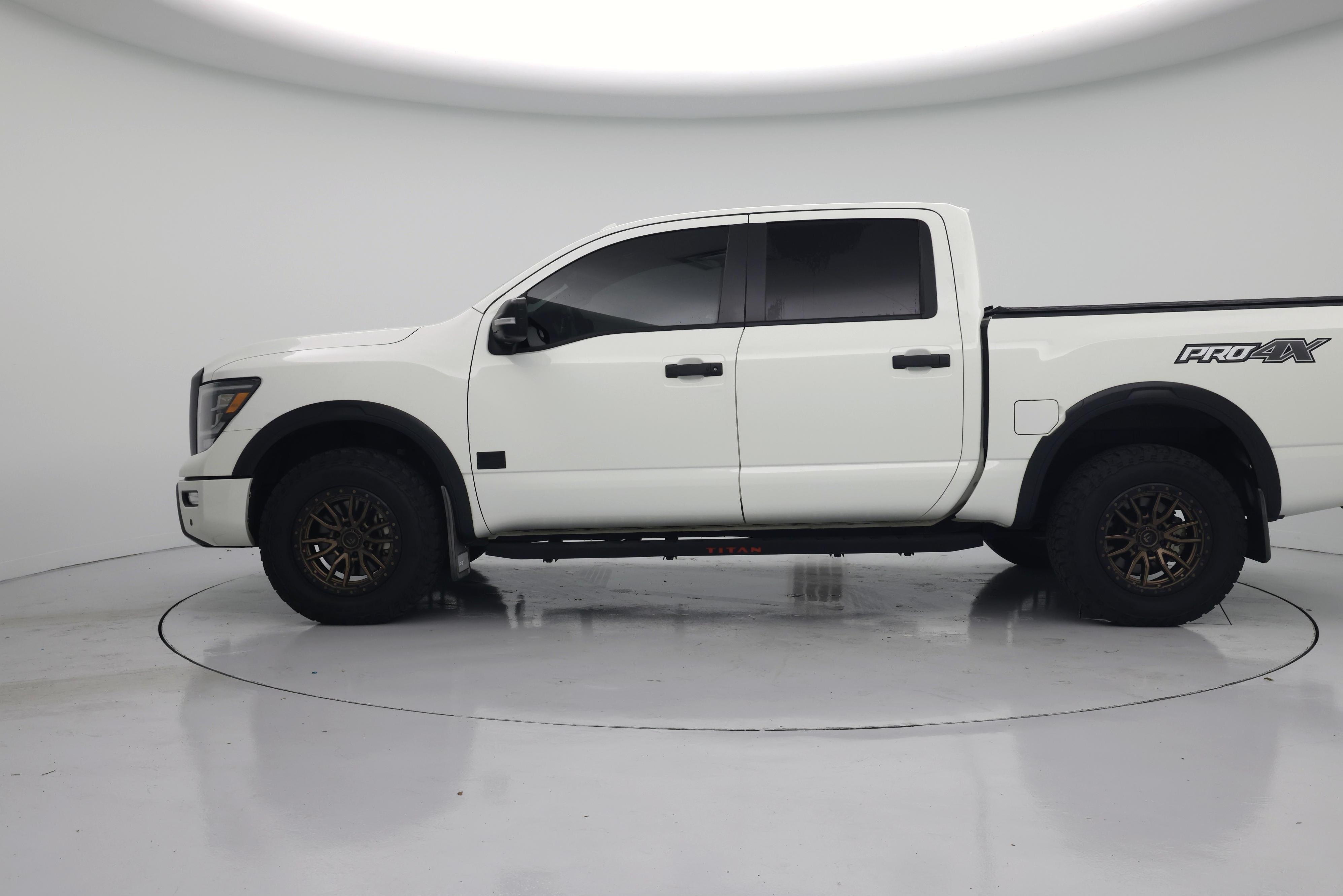Thumbnail: 2021 Nissan Titan - 3