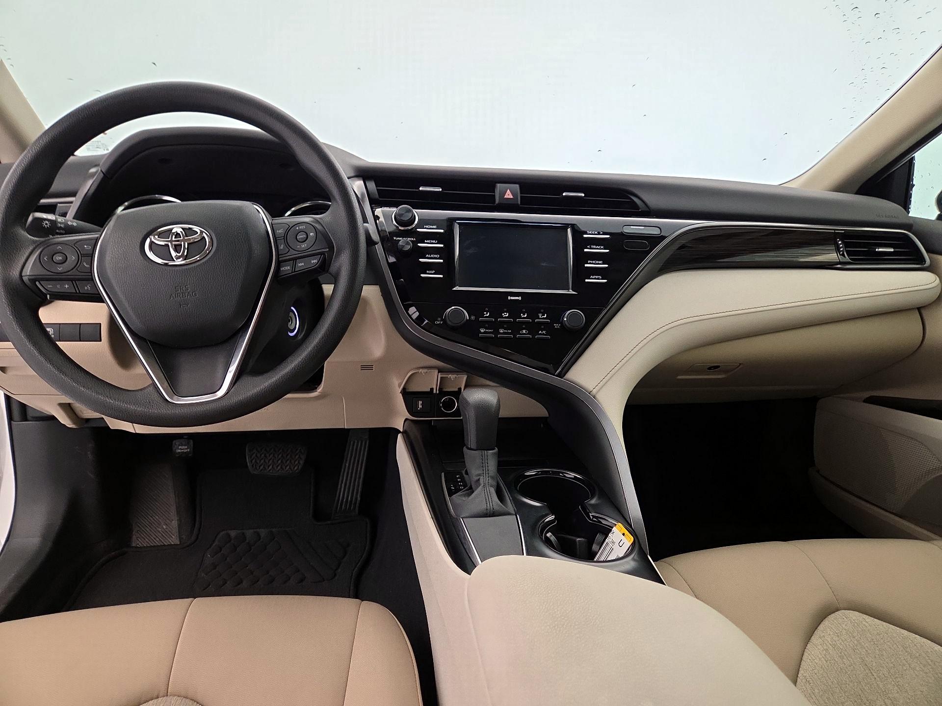 Thumbnail: 2020 Toyota Camry - 9