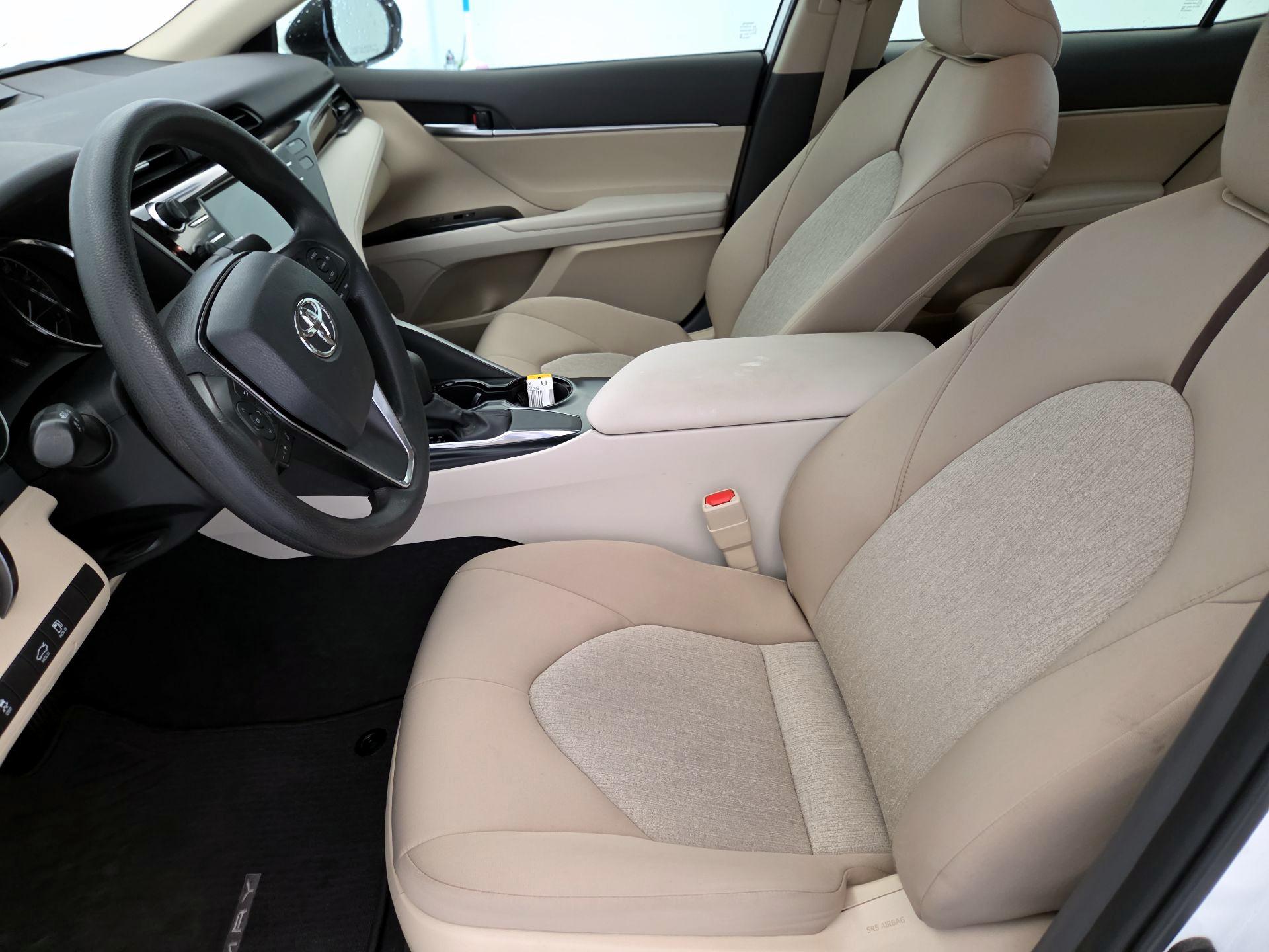 Thumbnail: 2020 Toyota Camry - 11