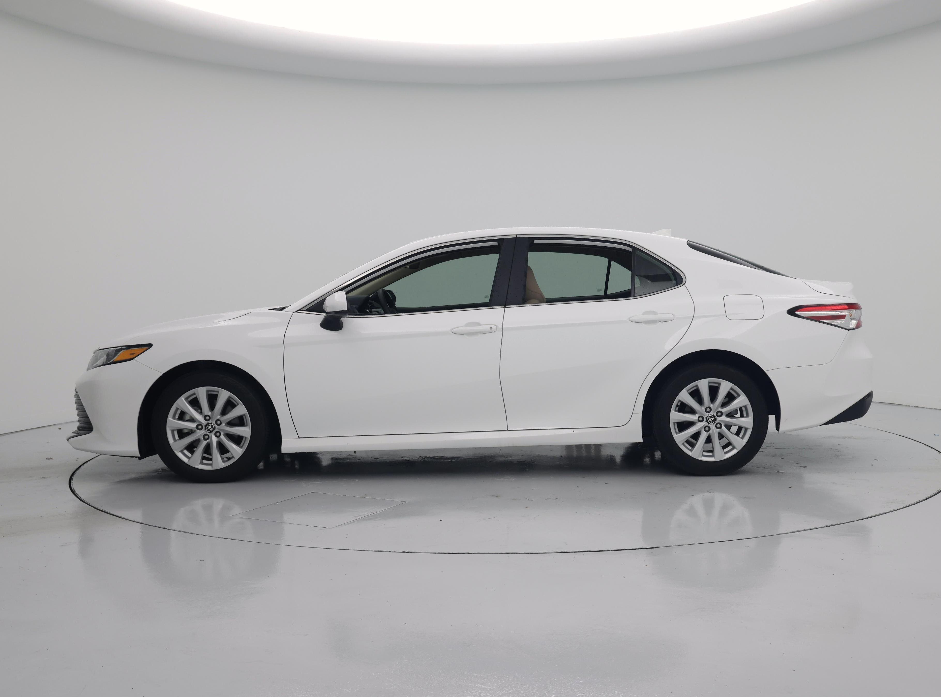 Thumbnail: 2020 Toyota Camry - 3
