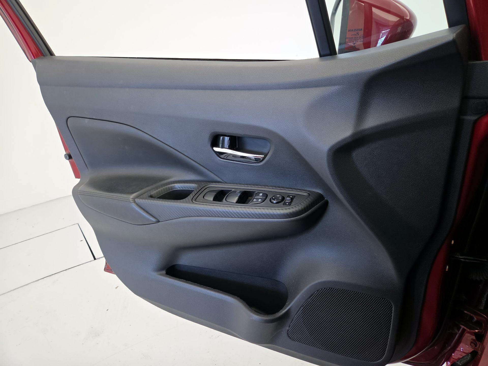 Thumbnail: 2020 Nissan Versa - 12