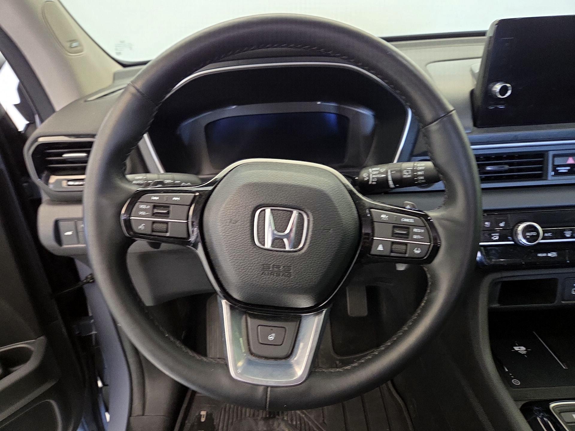 Thumbnail: 2023 Honda Pilot - 10