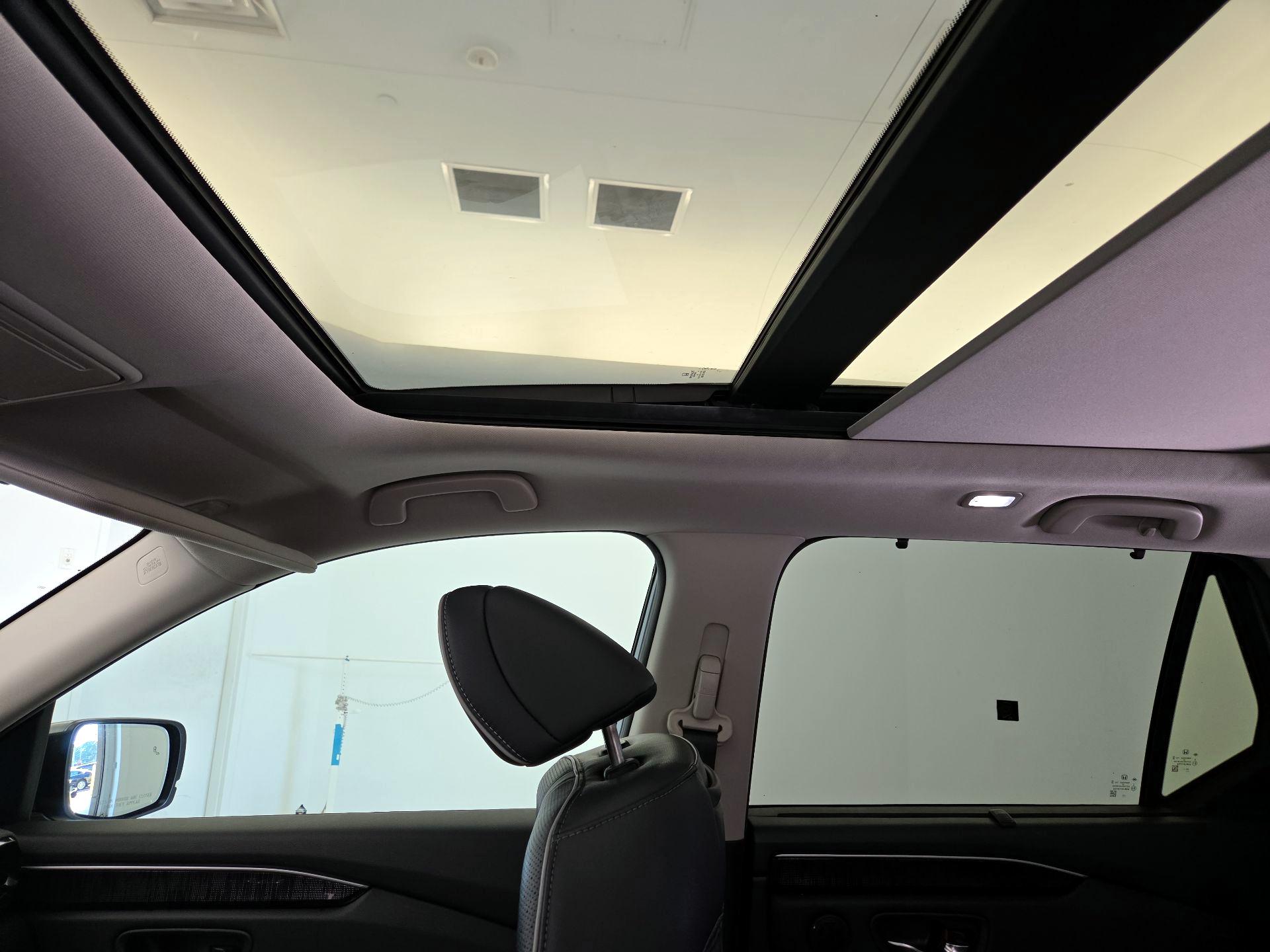 Thumbnail: 2023 Honda Pilot - 19