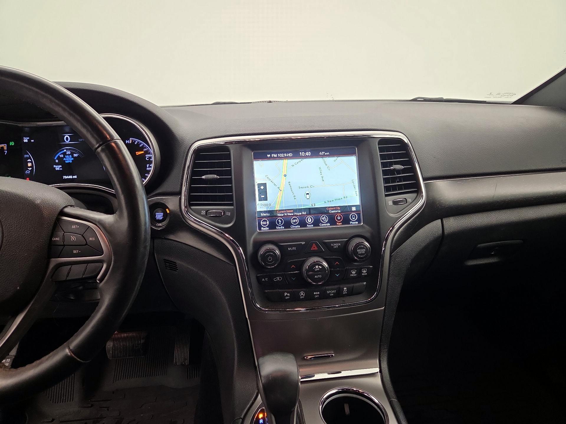 Thumbnail: 2018 Jeep Grand Cherokee - 9