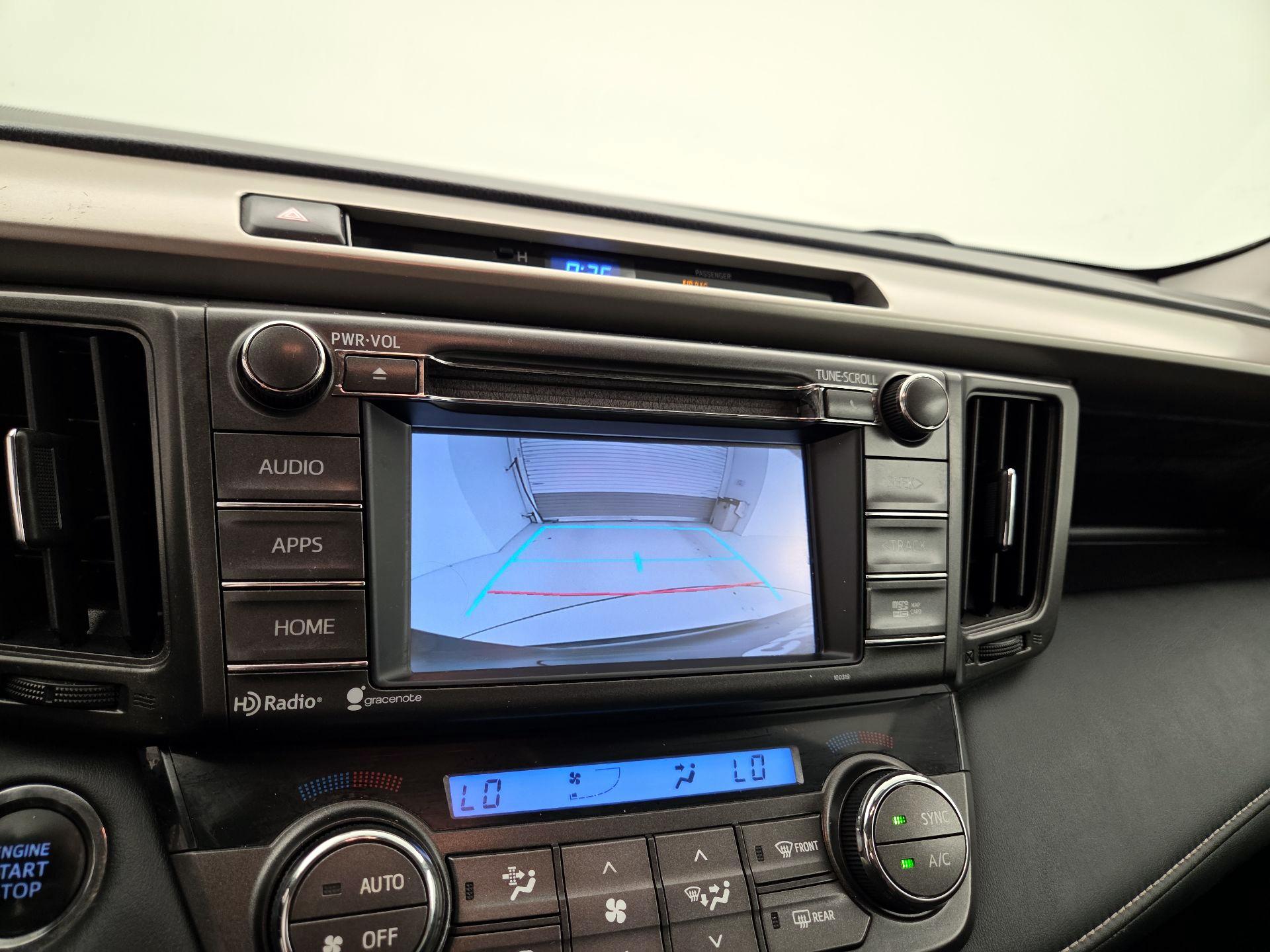 Thumbnail: 2015 Toyota RAV4 - 14