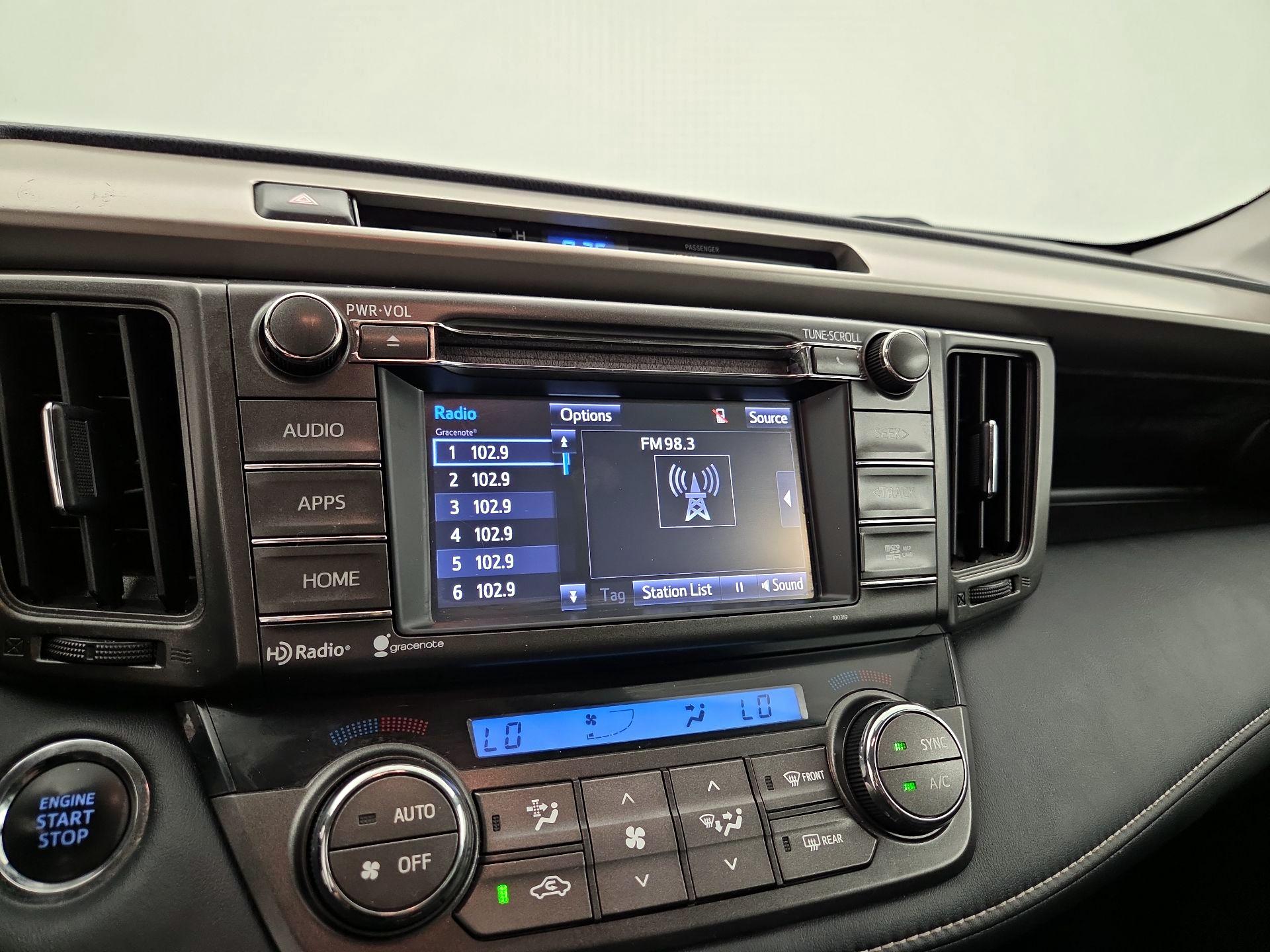 Thumbnail: 2015 Toyota RAV4 - 15