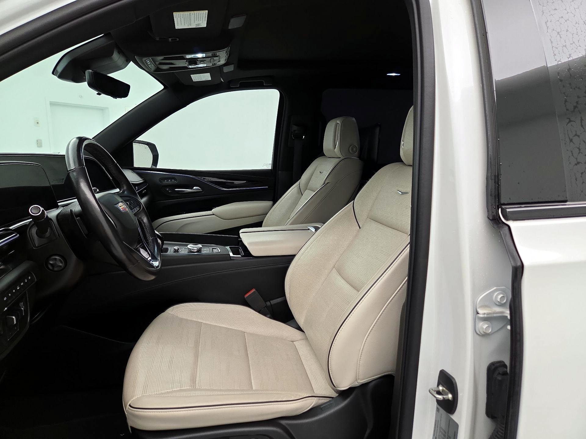 Thumbnail: 2021 Cadillac Escalade - 11