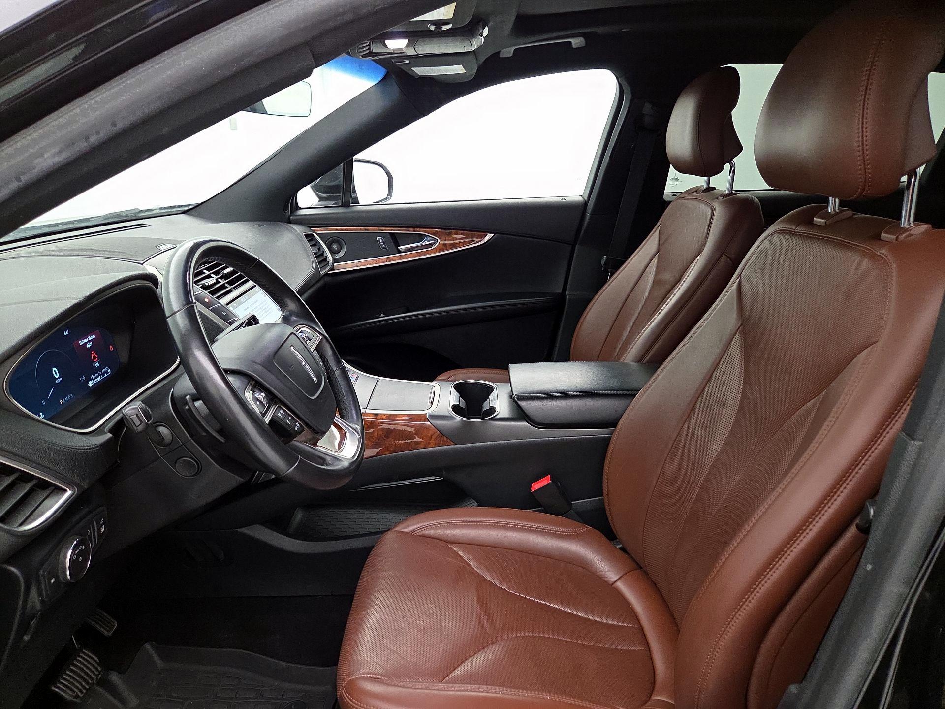 Thumbnail: 2019 Lincoln Nautilus - 11