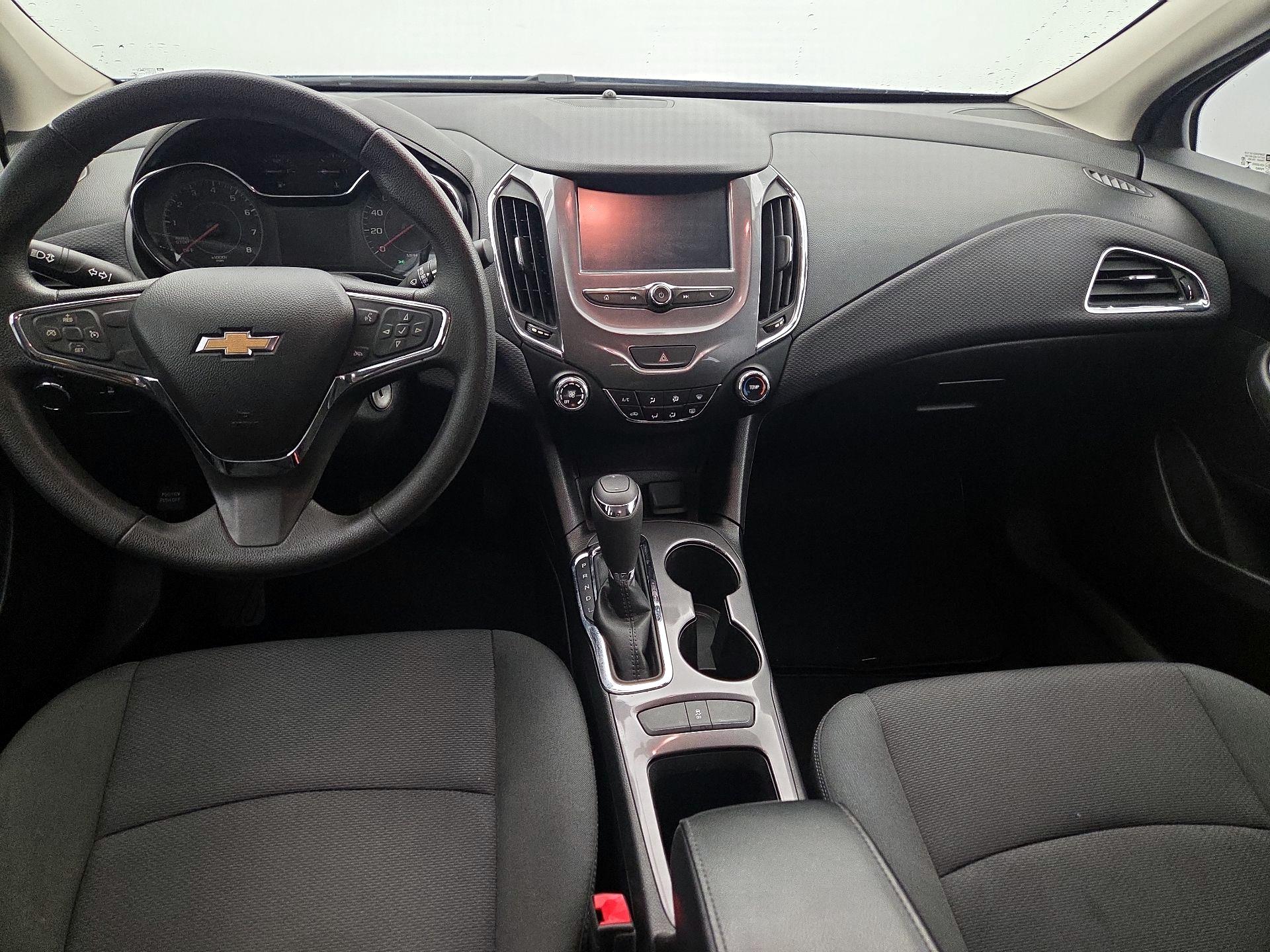 Thumbnail: 2018 Chevrolet Cruze - 19
