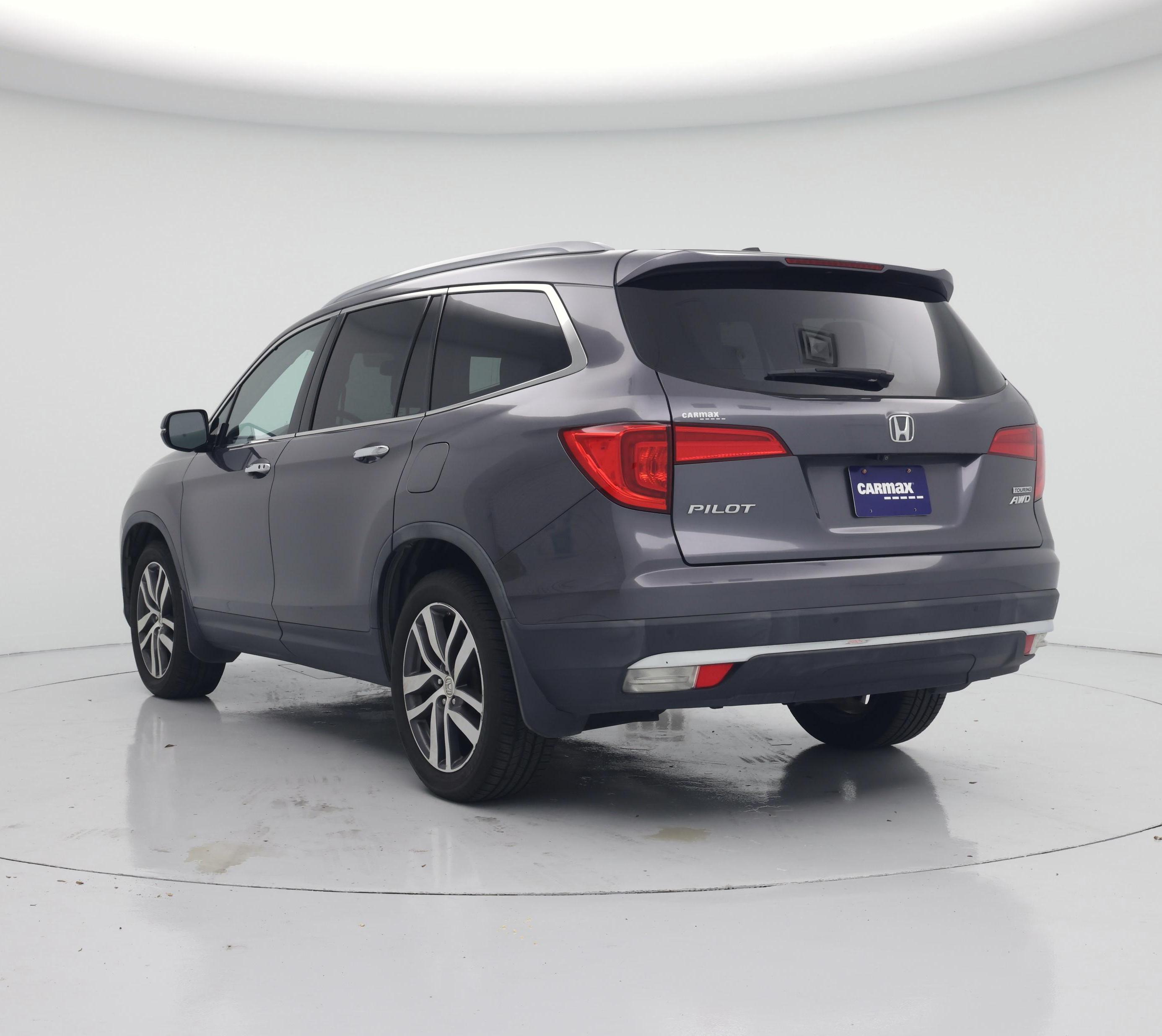 Thumbnail: 2018 Honda Pilot - 2