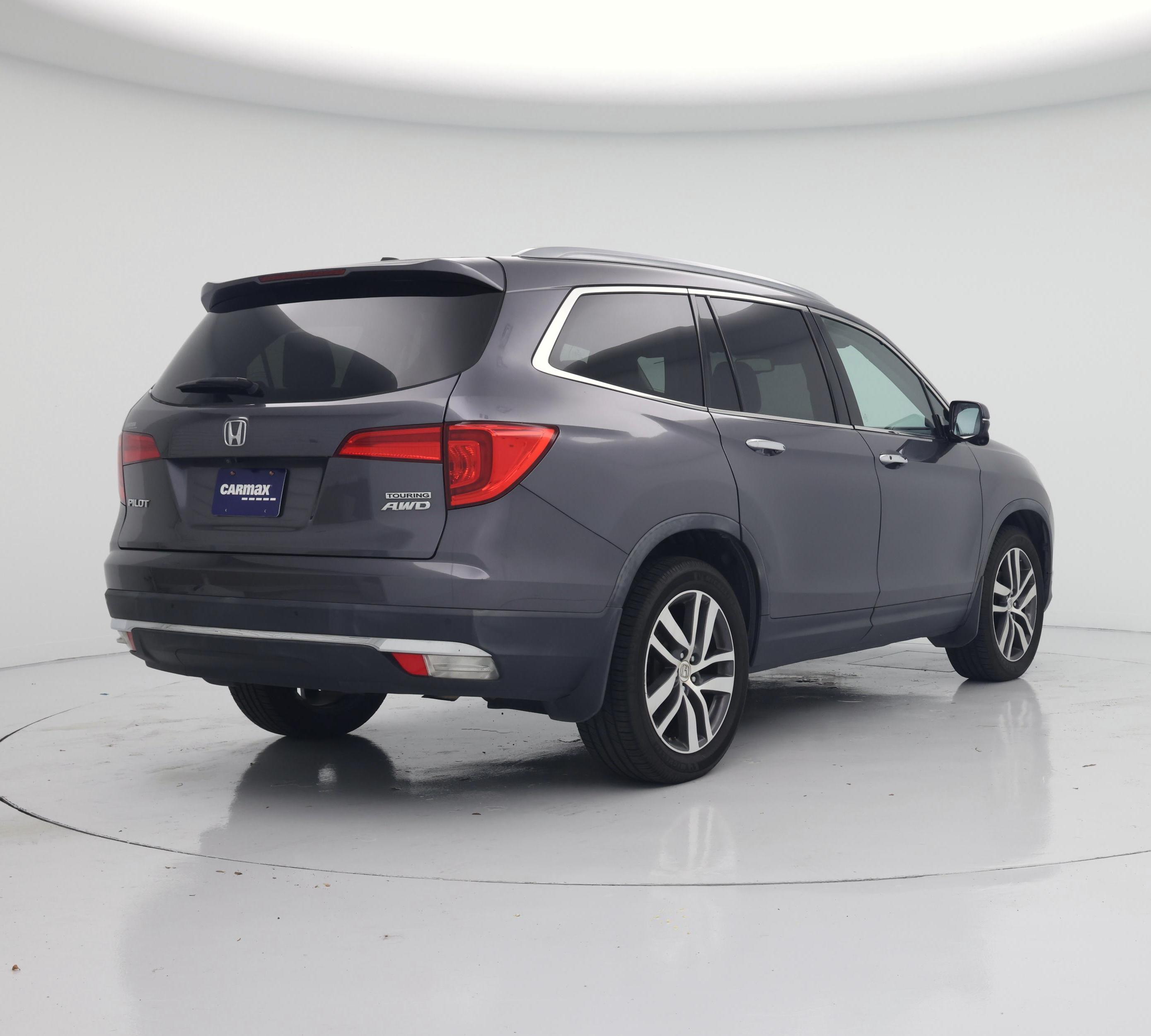 Thumbnail: 2018 Honda Pilot - 8