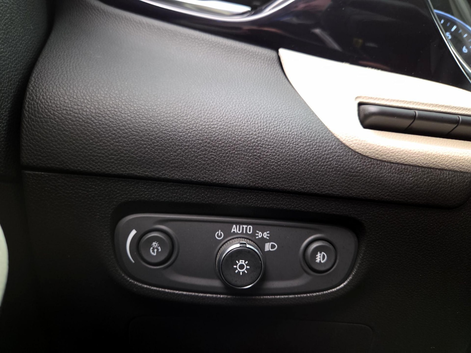 2020 Buick Encore GX Essence - Photo 14