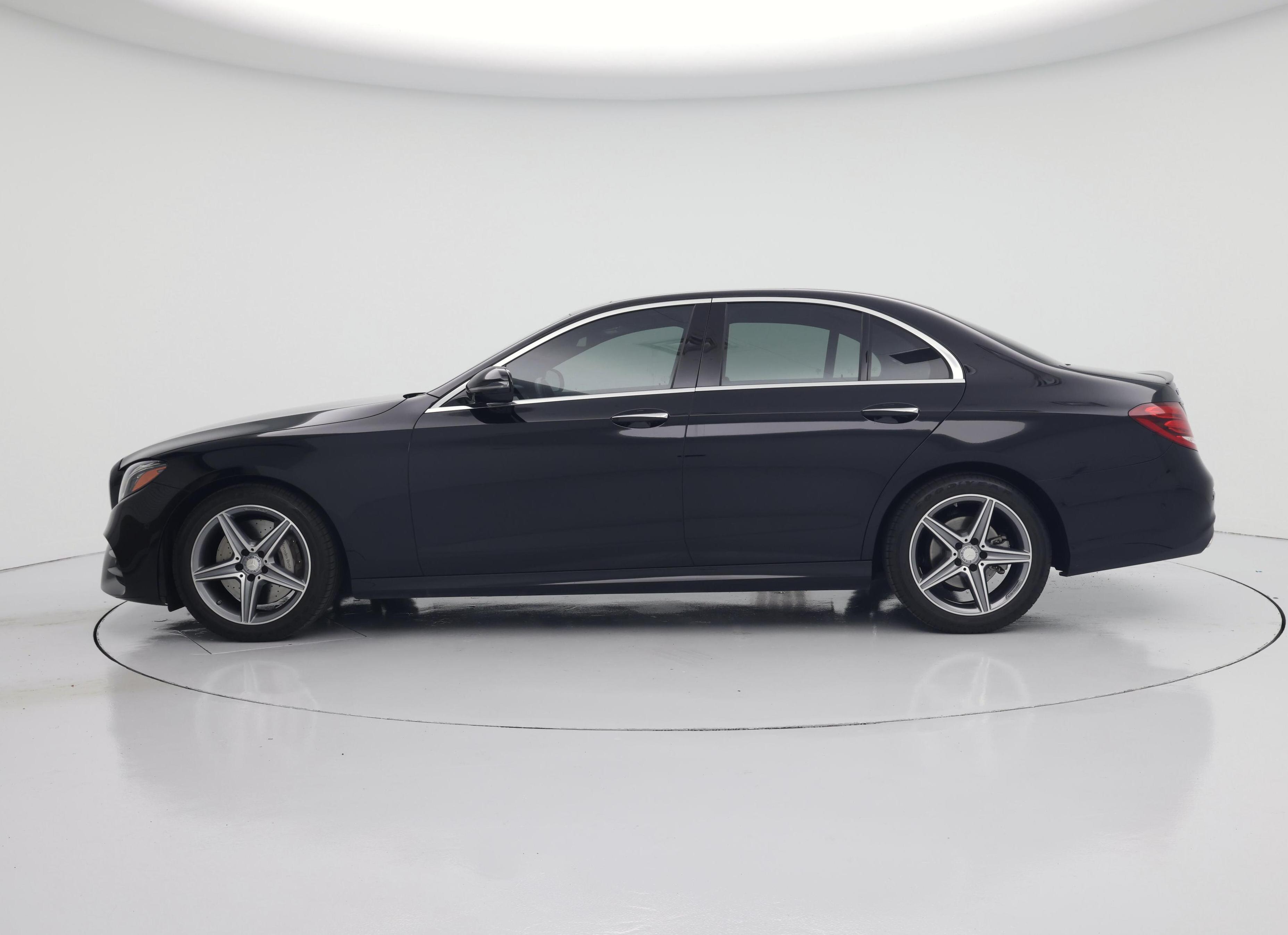 Thumbnail: 2017 Mercedes-Benz E-Class - 3