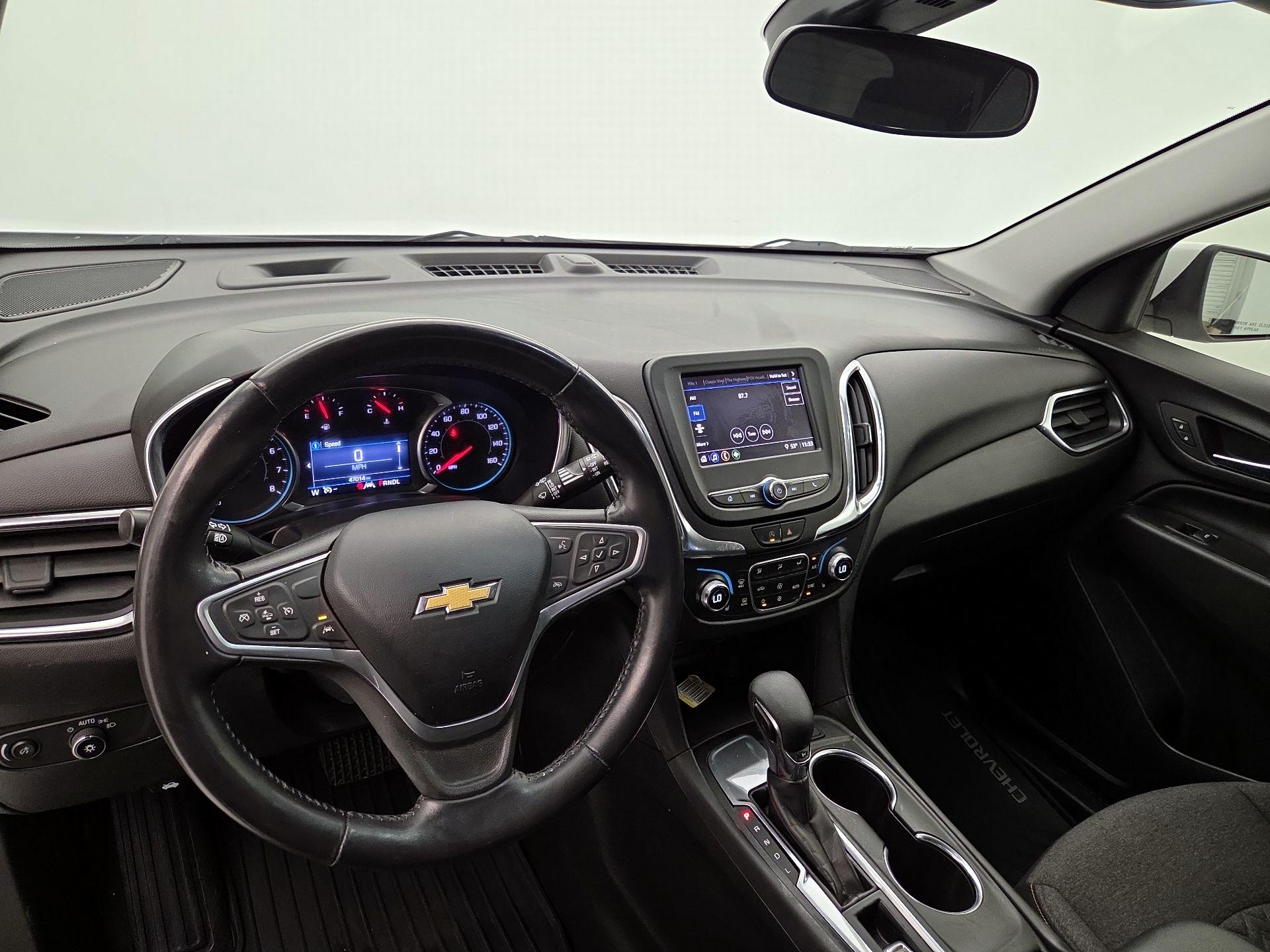 Thumbnail: 2022 Chevrolet Equinox - 9