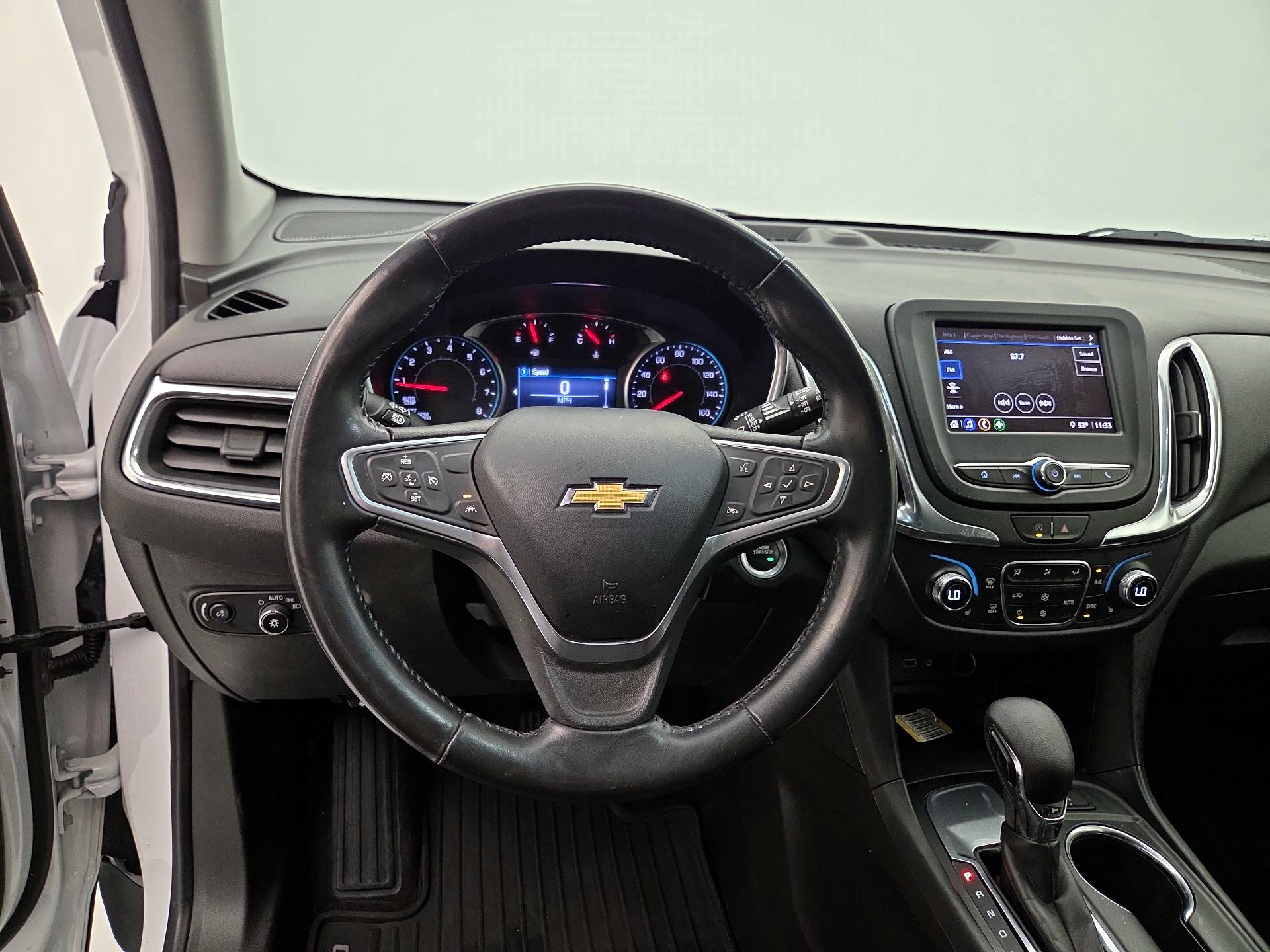 Thumbnail: 2022 Chevrolet Equinox - 10