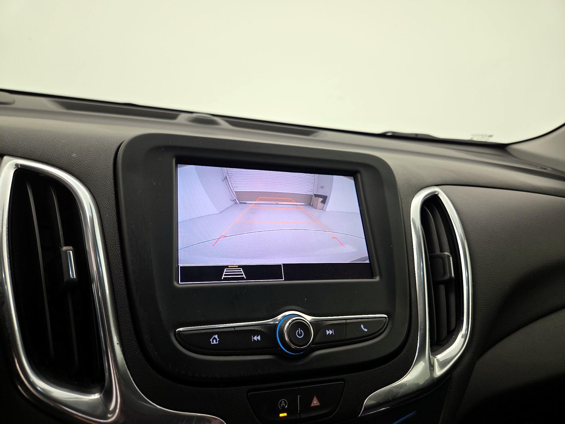 Thumbnail: 2022 Chevrolet Equinox - 14