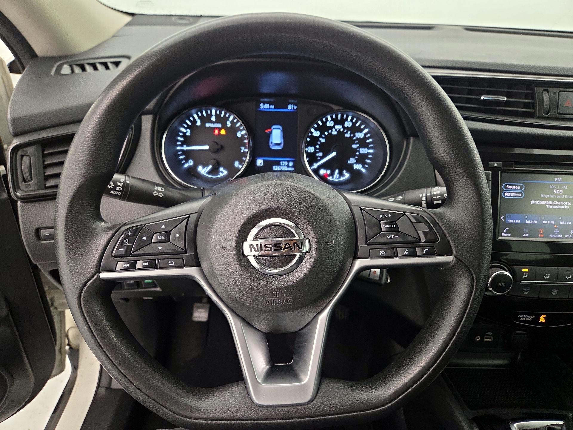 Thumbnail: 2019 Nissan Rogue - 10