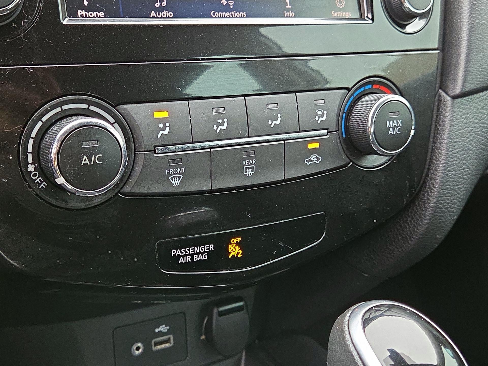 Thumbnail: 2019 Nissan Rogue - 16