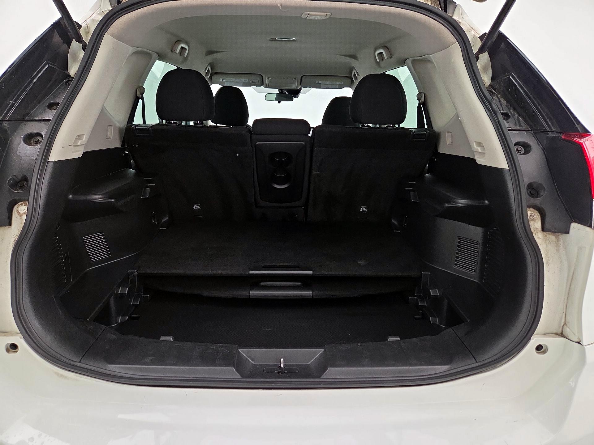 Thumbnail: 2019 Nissan Rogue - 20