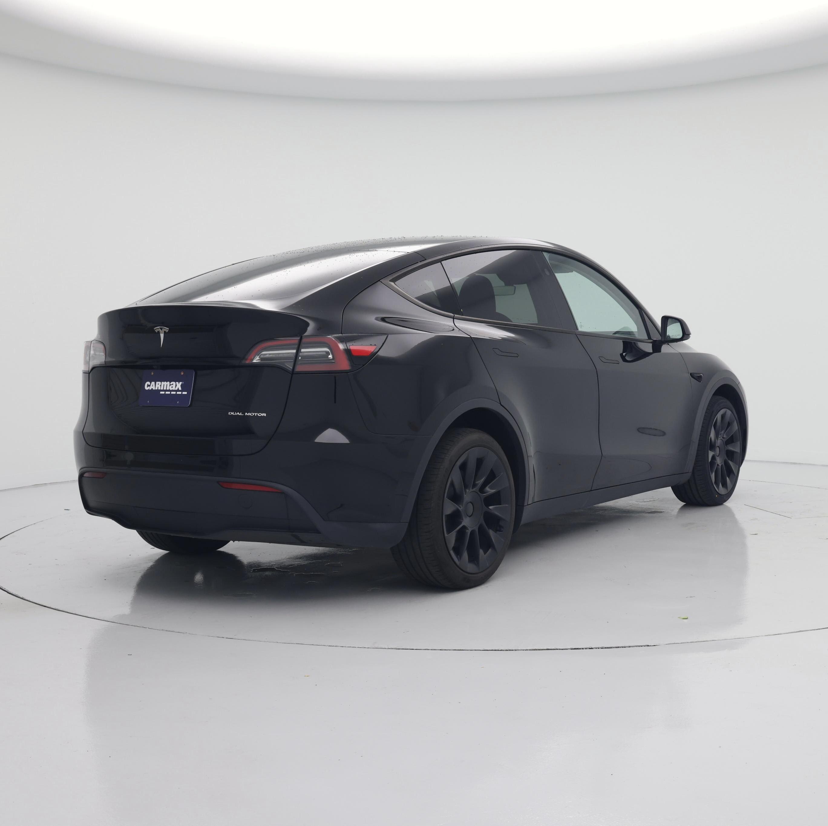 Thumbnail: 2023 Tesla Model Y - 8