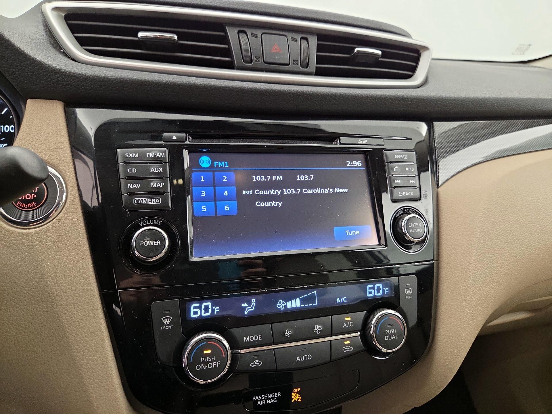 Thumbnail: 2016 Nissan Rogue - 15