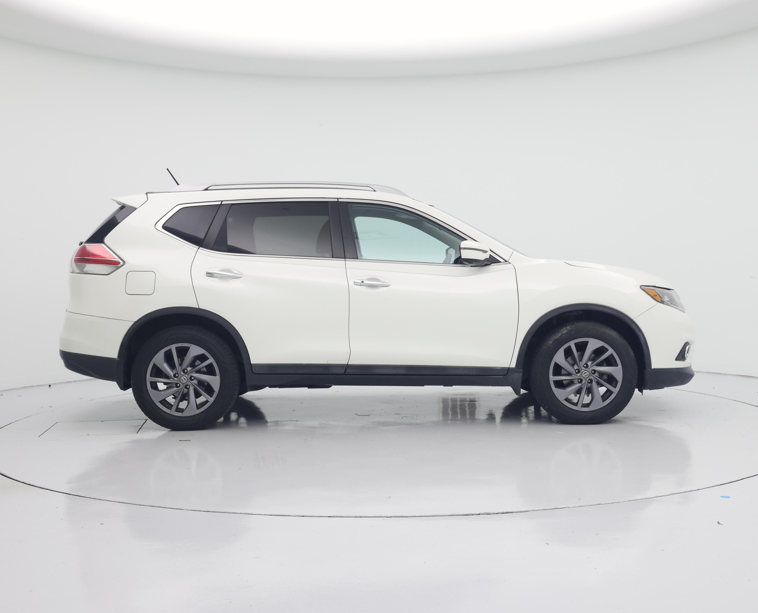 Thumbnail: 2016 Nissan Rogue - 7