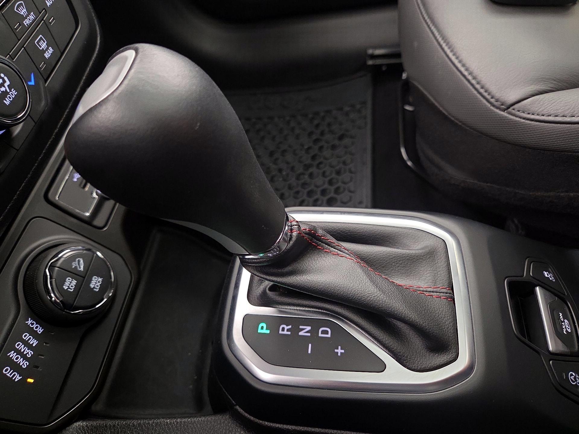 Thumbnail: 2023 Jeep Renegade - 18