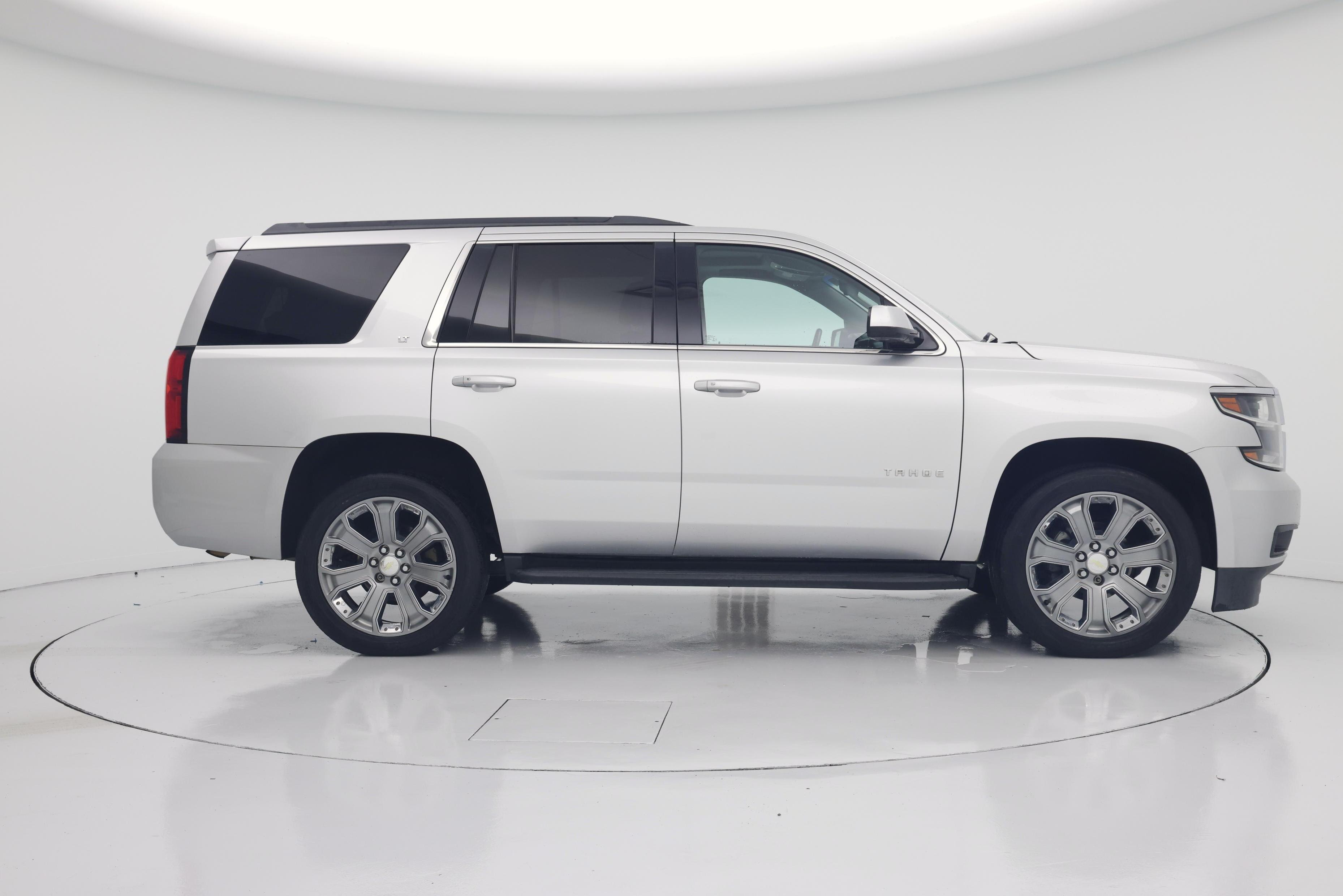 Thumbnail: 2018 Chevrolet Tahoe - 7